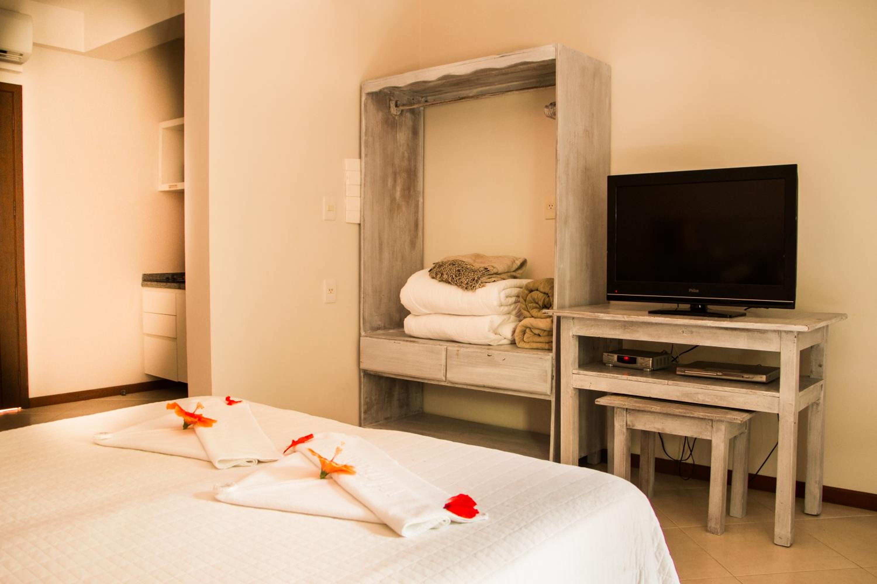 Suite - Photo 2