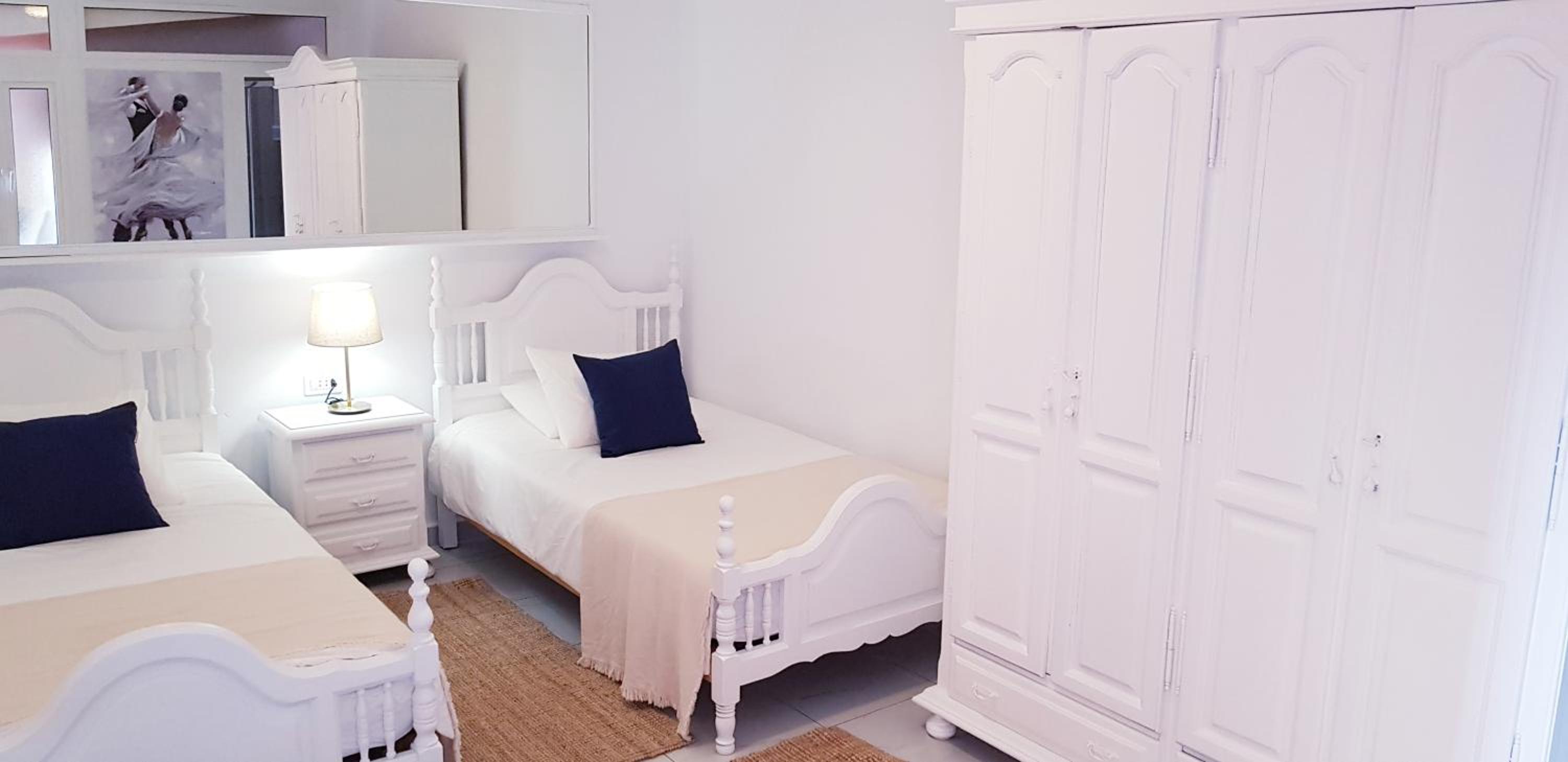 Three-Bedroom Villa photo 2