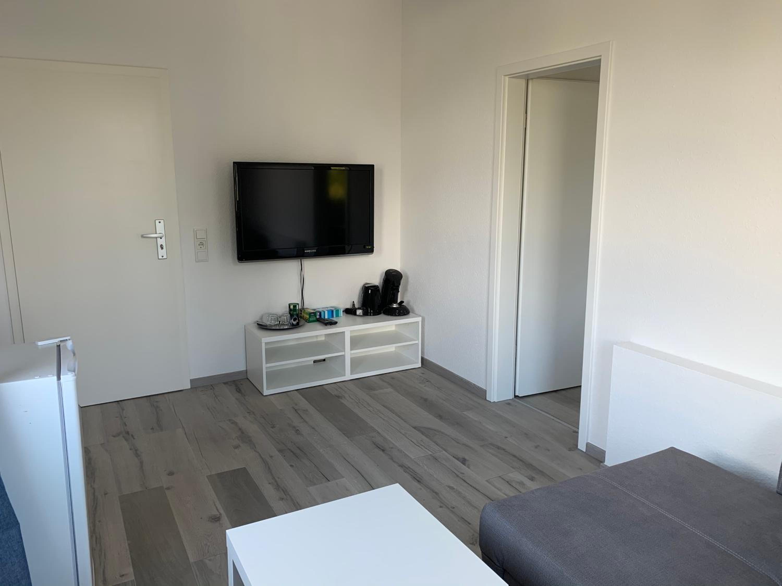 Family Room photo 3
