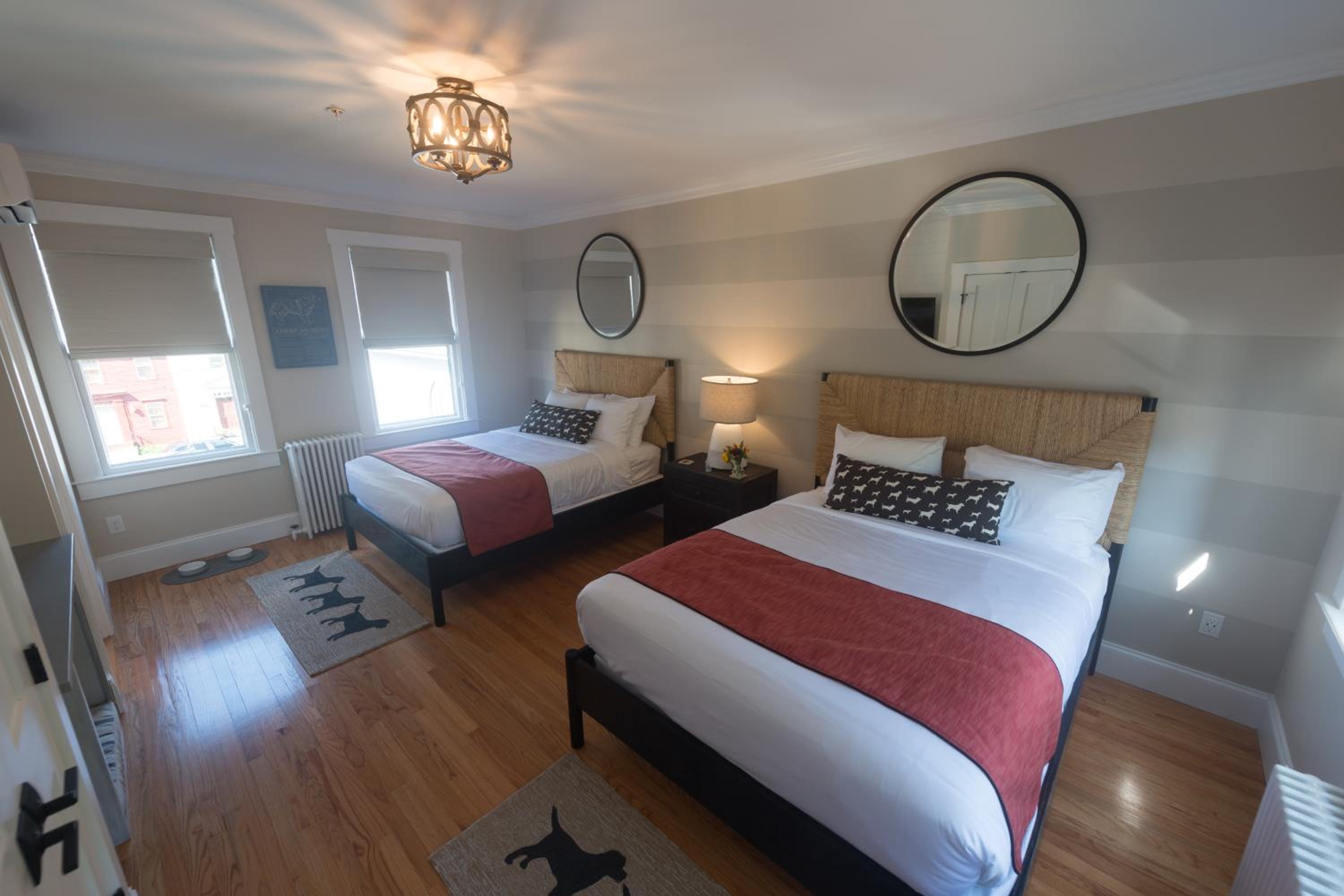 Room 4 photo 2