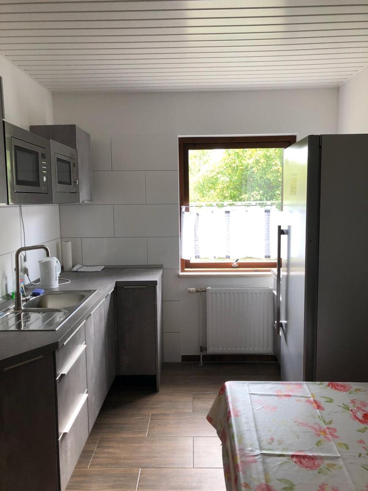 Budget Twin Room - Photo 2
