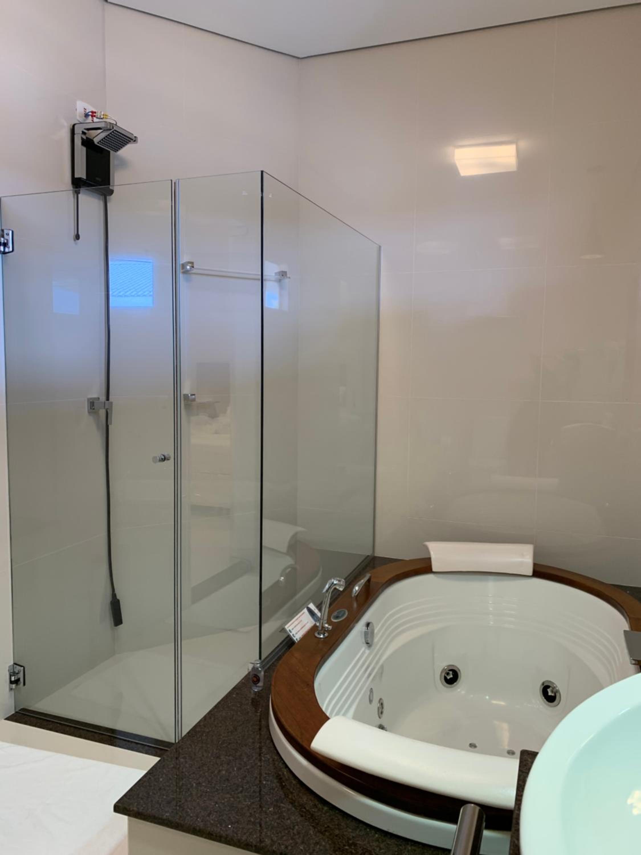 King Suite With Spa Bath photo 3
