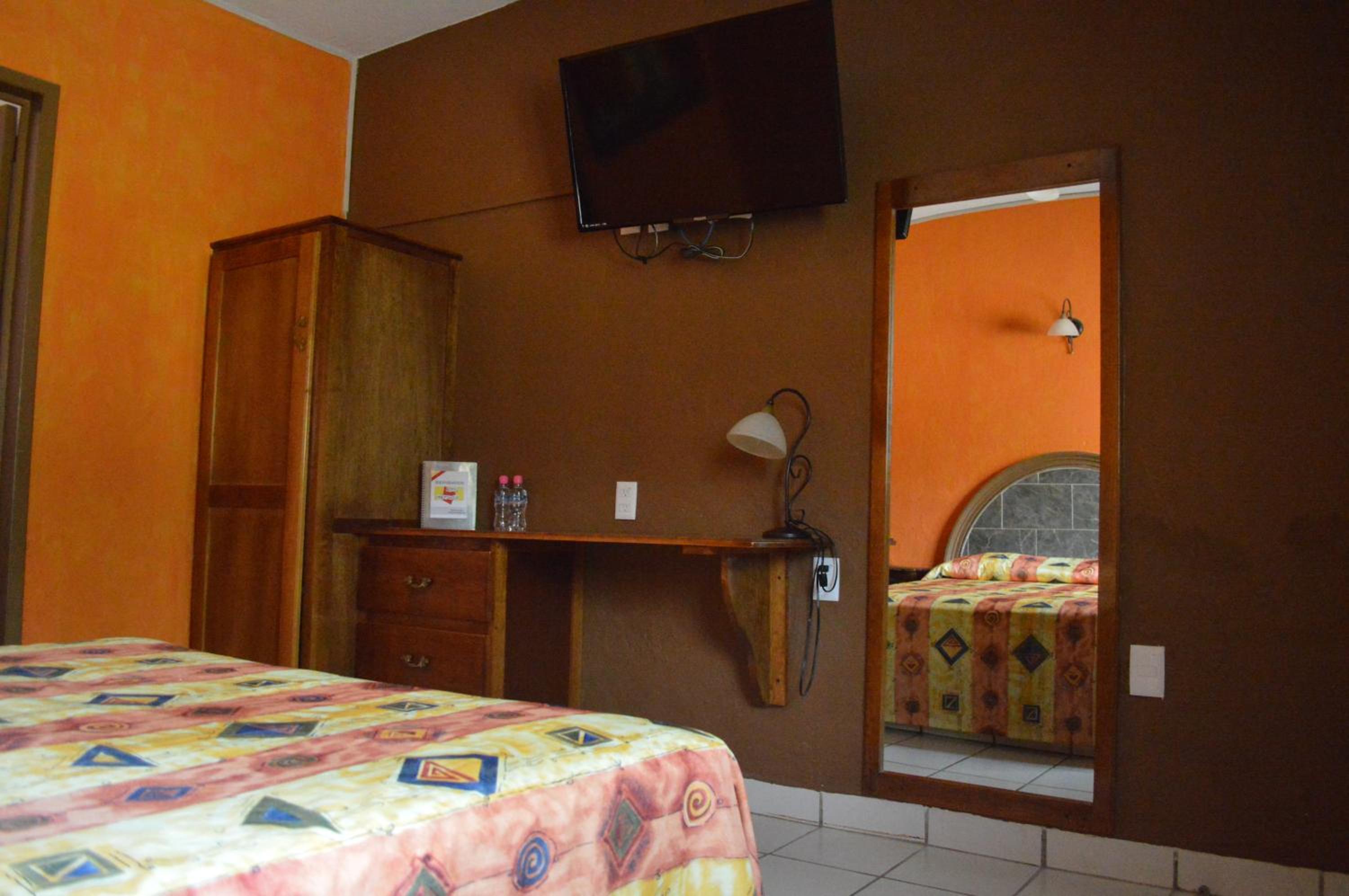 Deluxe Queen Room photo 1