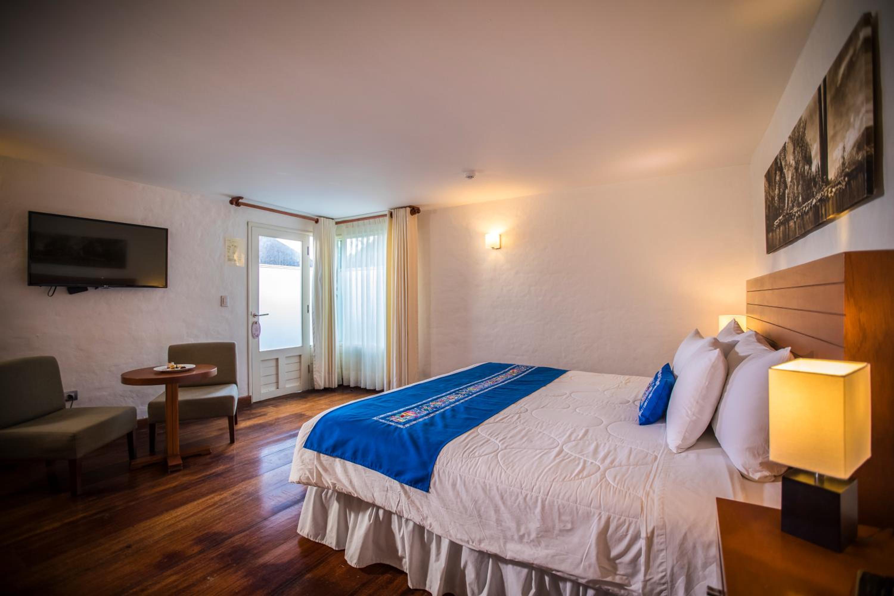 Deluxe King Room photo 2
