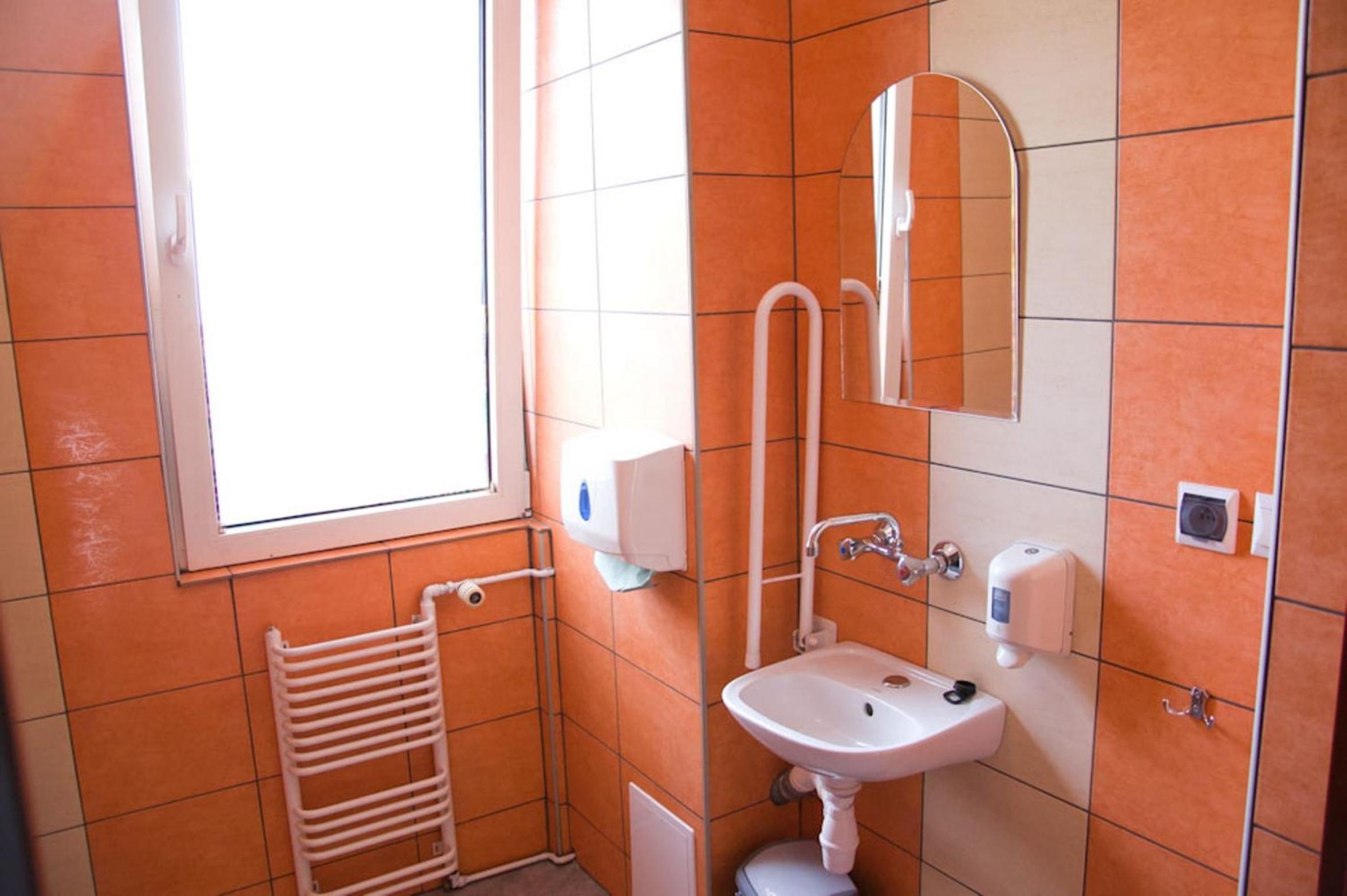 Double or Twin Room - Photo 22