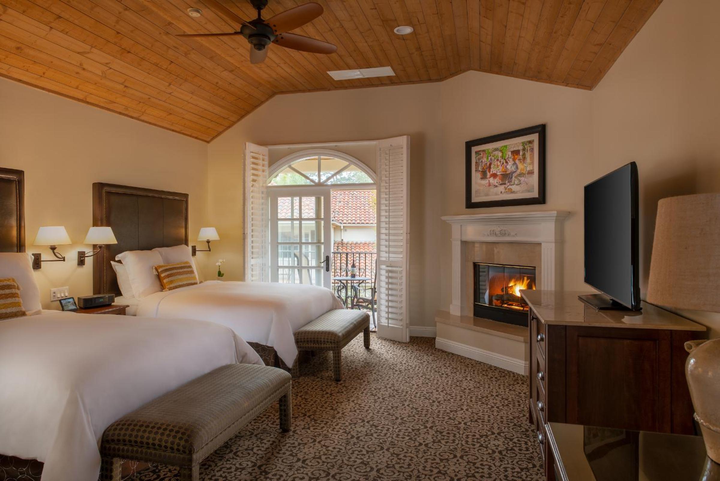 Queen Suite with Spa Bath - Photo 1