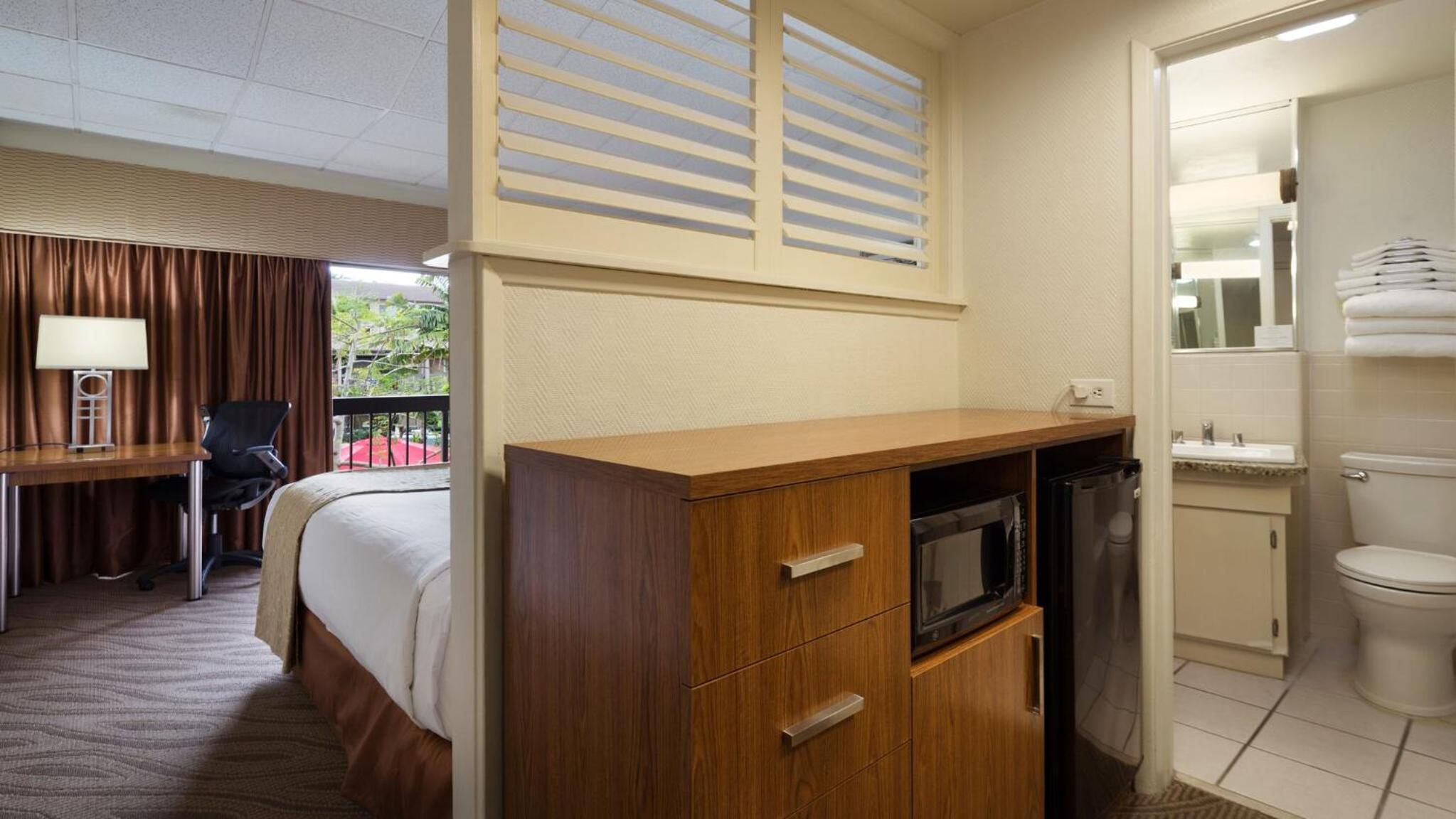 Double Room with Two Double Beds - Non-Smoking - Photo 8