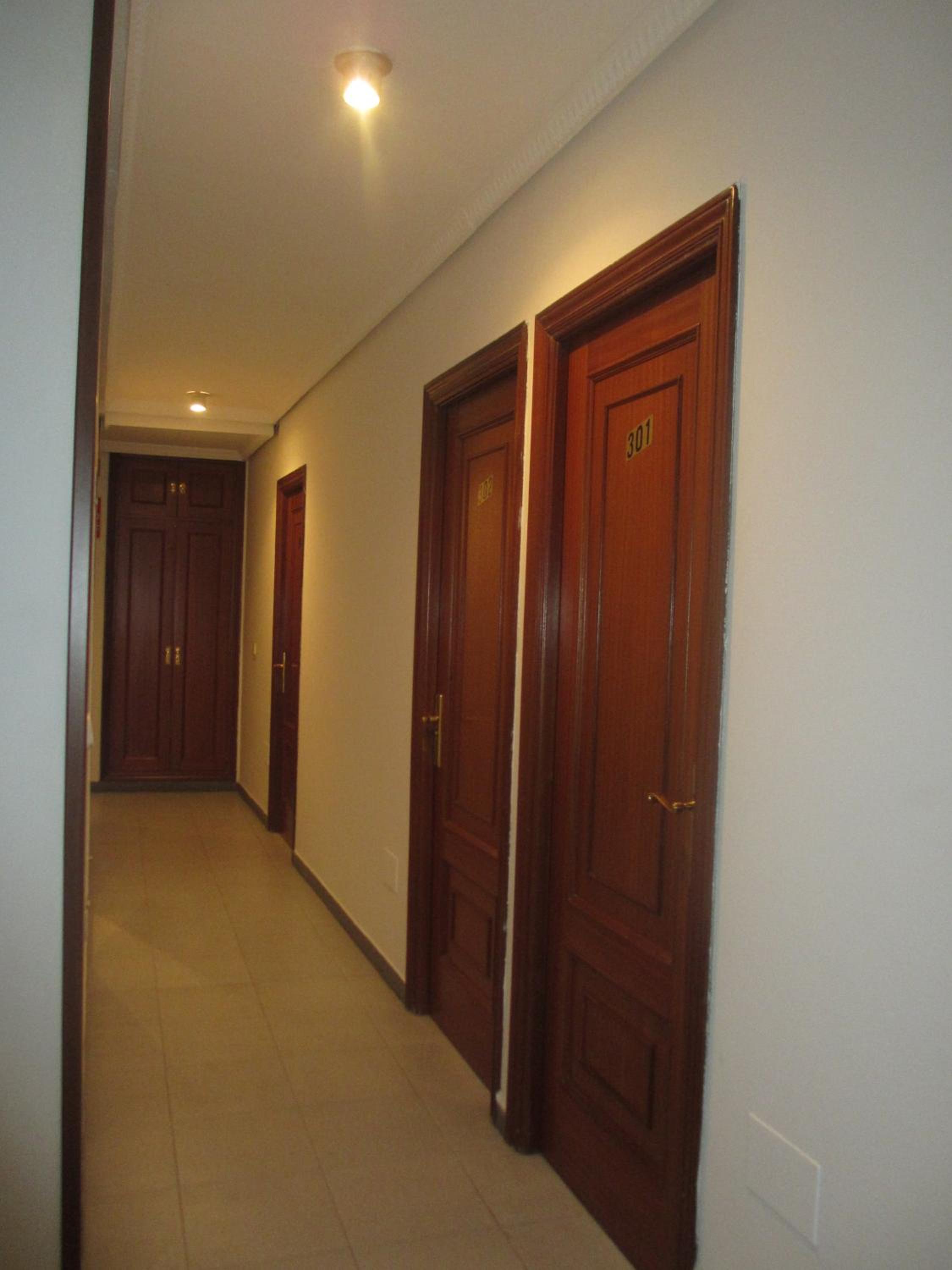 Double or Twin Room - Photo 5