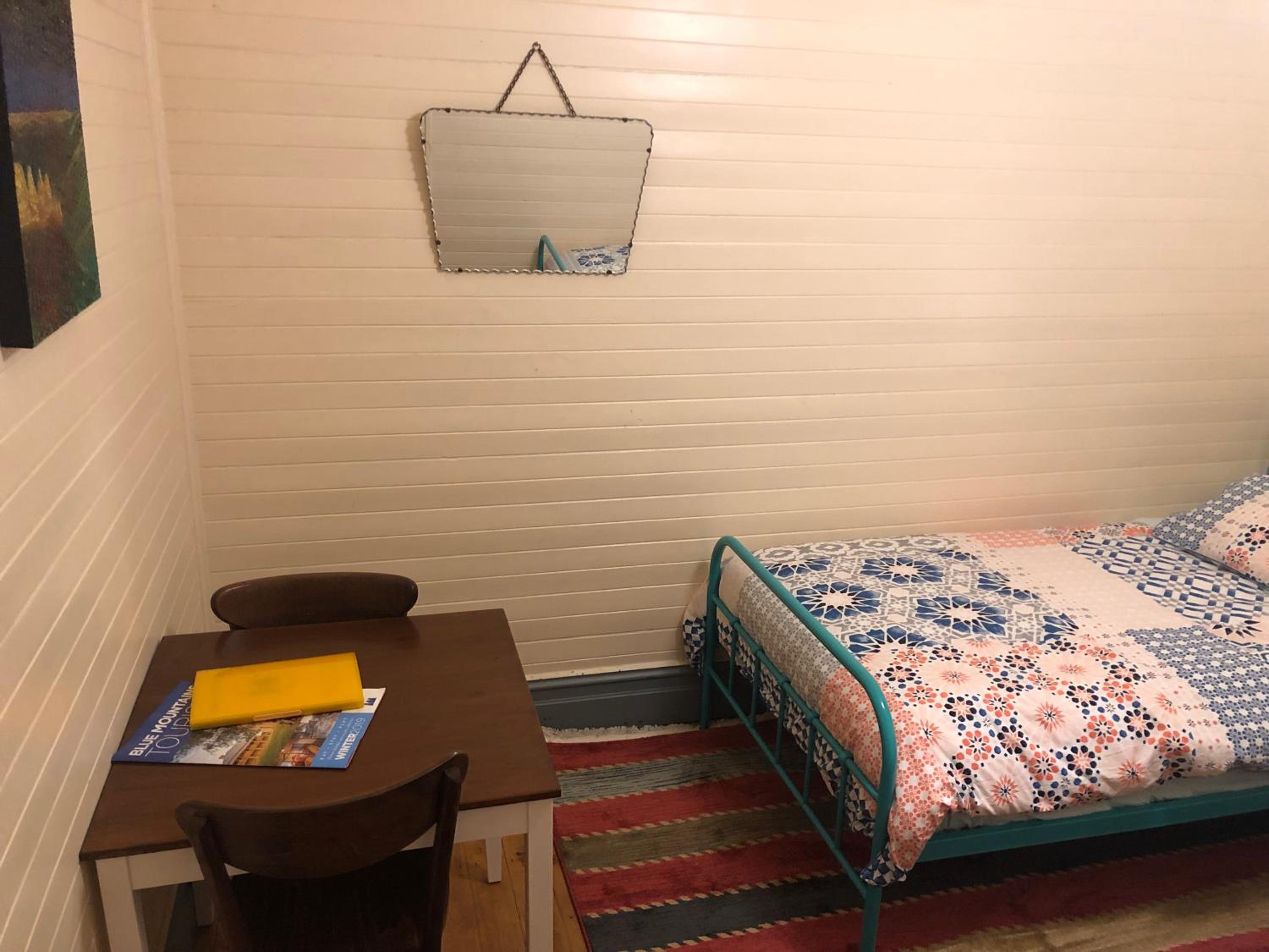 Twin Room with Shared Bathroom photo 3