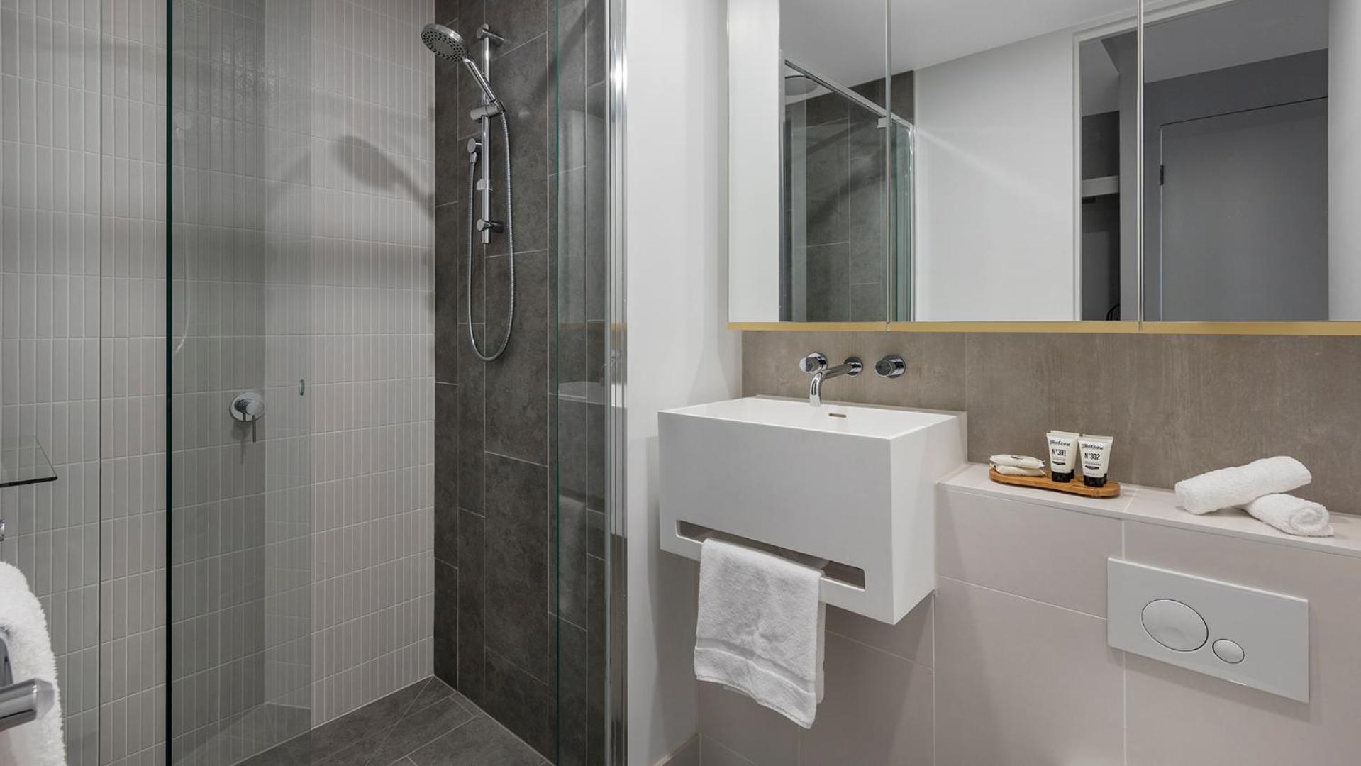 Superior Two-Bedroom Suite photo 2