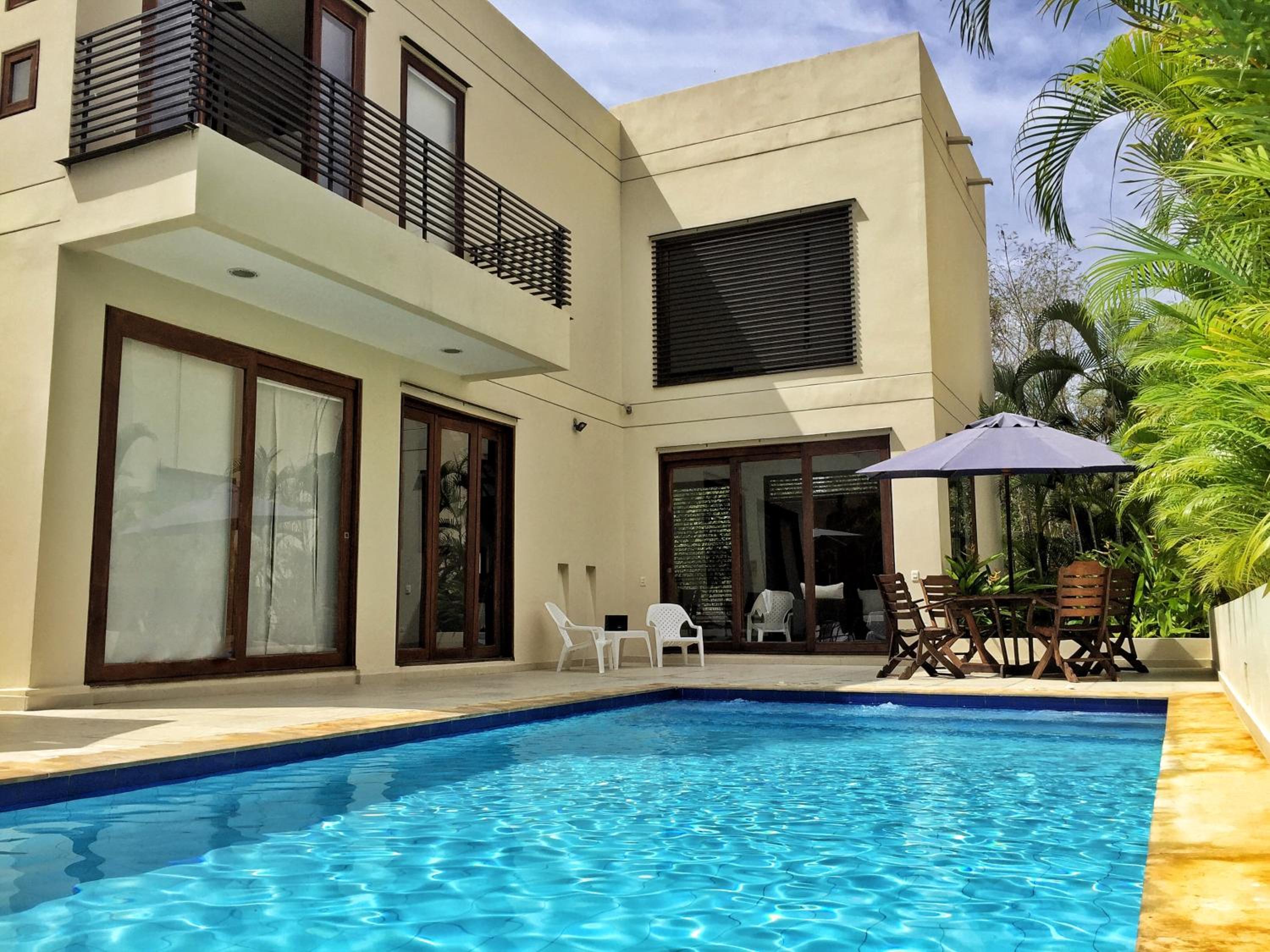 Four-Bedroom Vacation Home photo 2