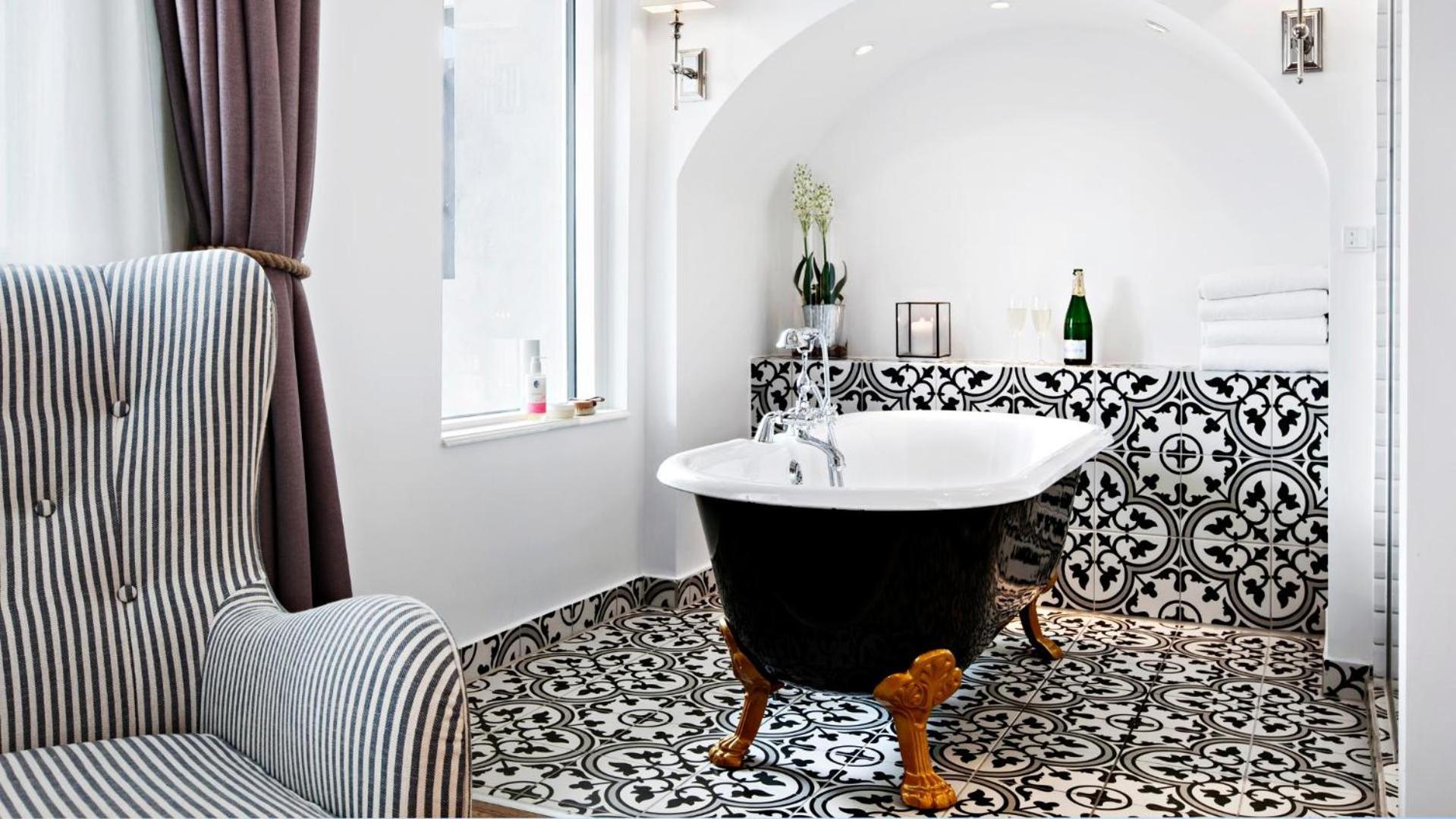 Junior Suite with Sea View without Spa Access