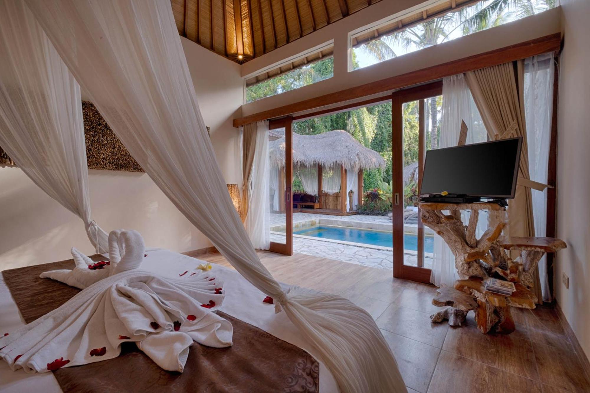 Four-Bedroom Villa with Private Pool and Free Benefit - Photo 1