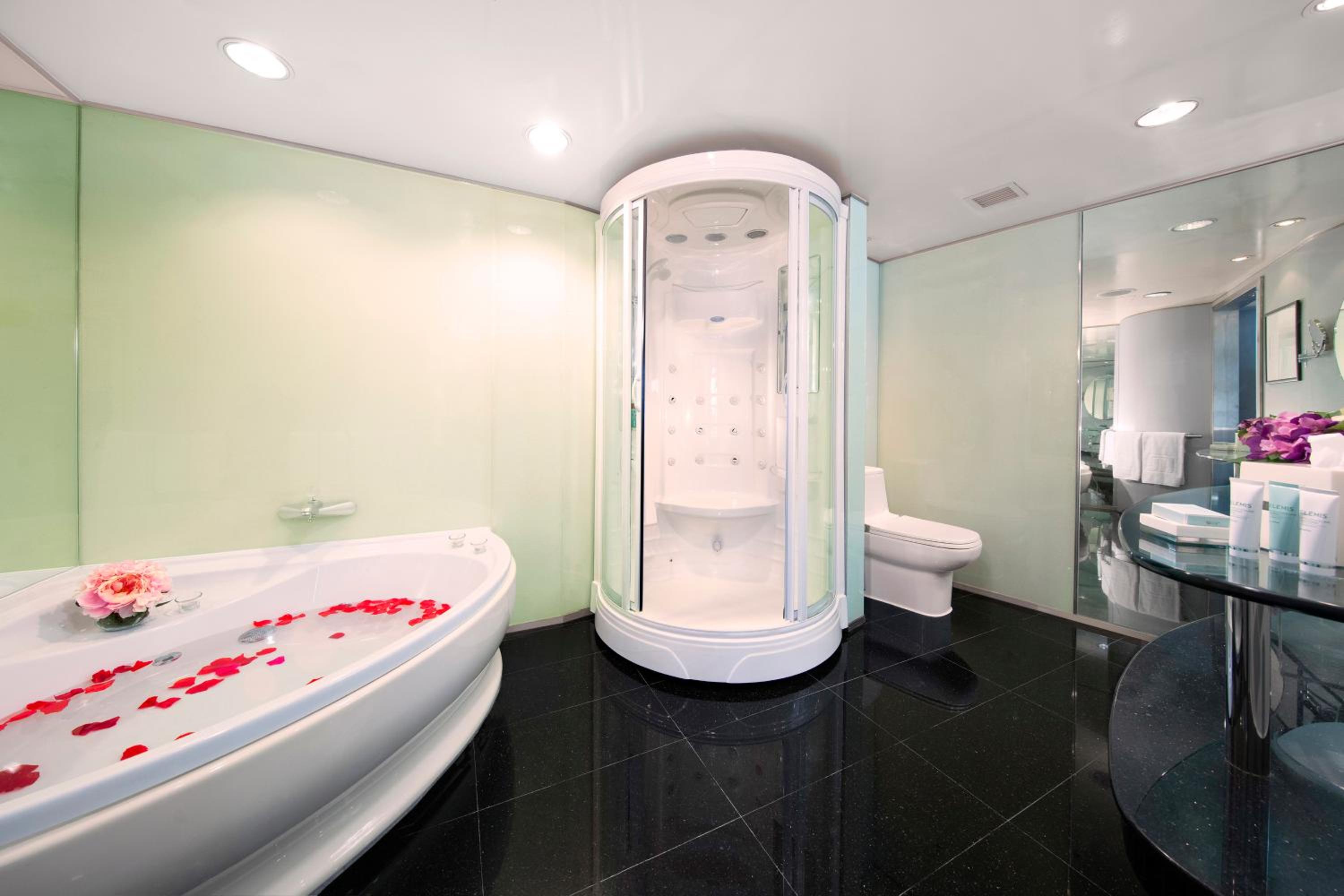 Honeymoon Suite Honeymoon Suite