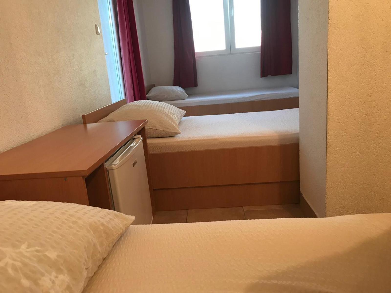 Triple Room with Terrace photo 3