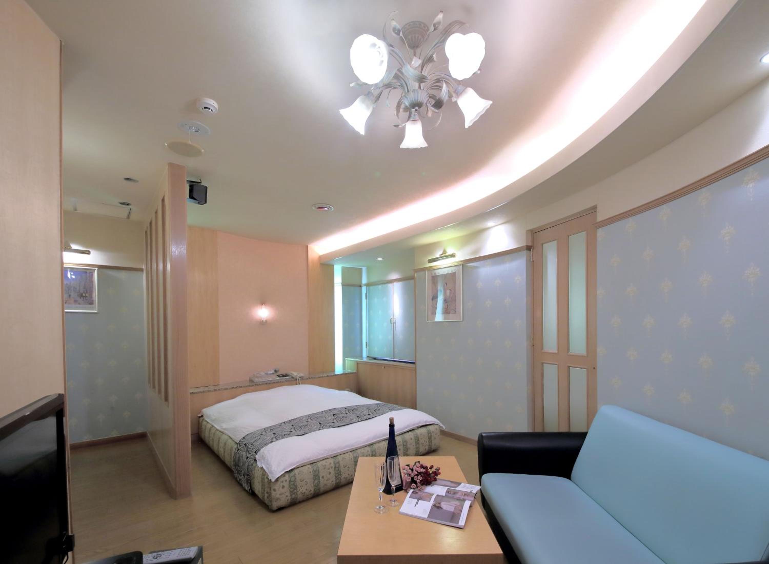 Standard Double Room - Photo 2