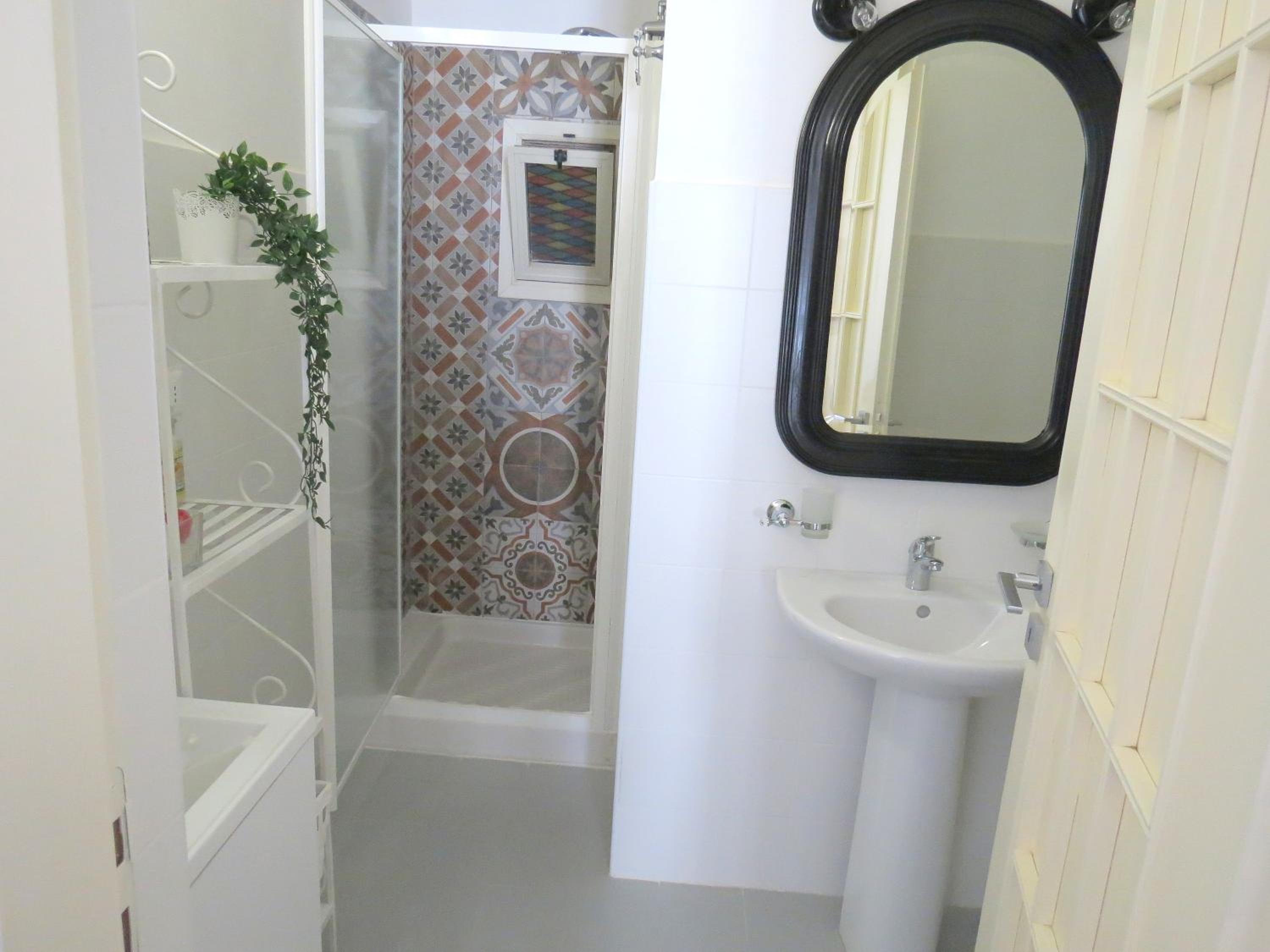 One-Bedroom Apartment - Photo 10