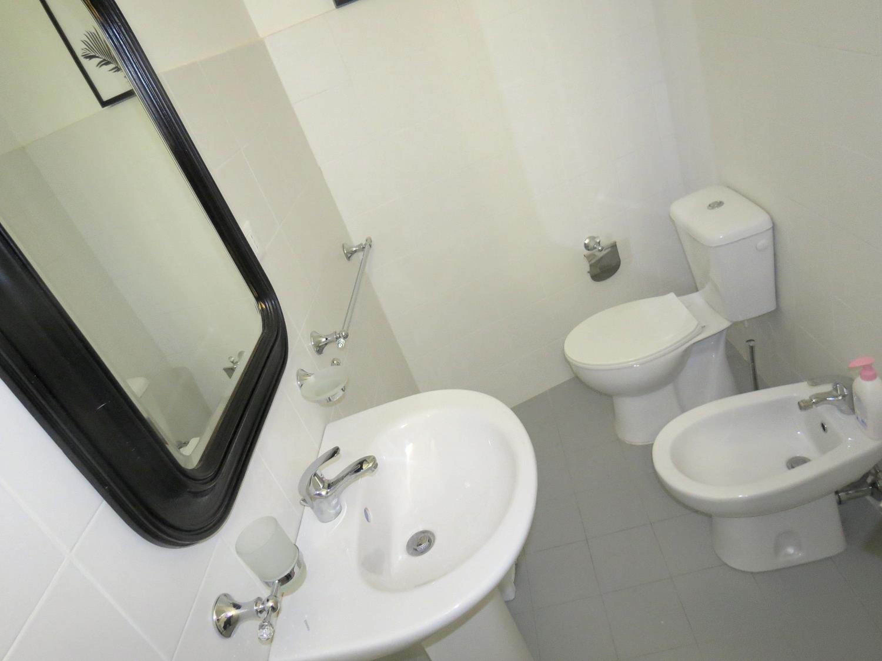 One-Bedroom Apartment - Photo 11