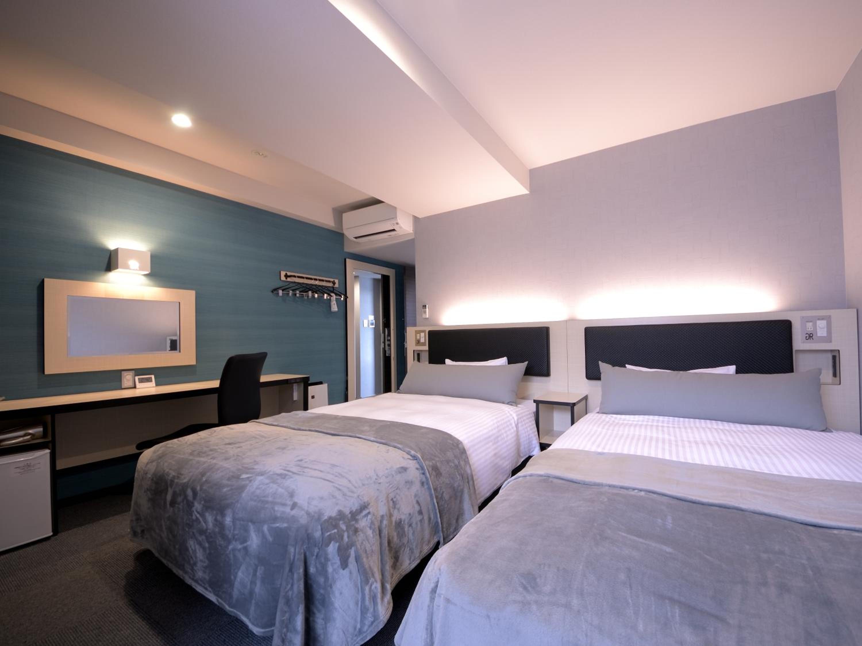 Twin Room B(Two Small Double Beds) - Non-Smoking	 - Photo 1