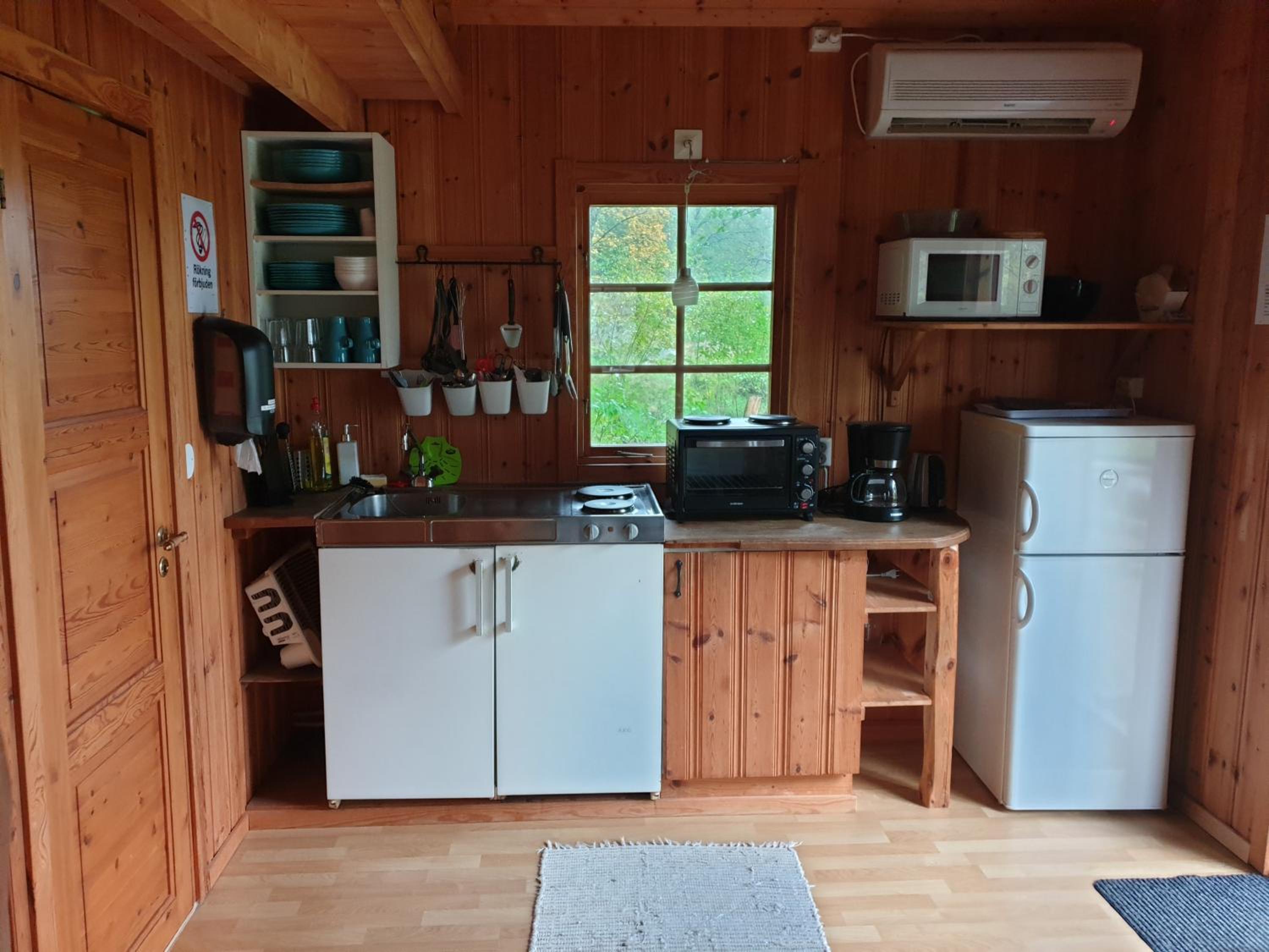 Cottage 2 photo 2