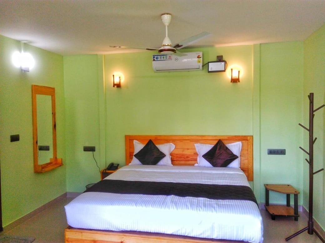 Standard Double Room With Fan photo 1