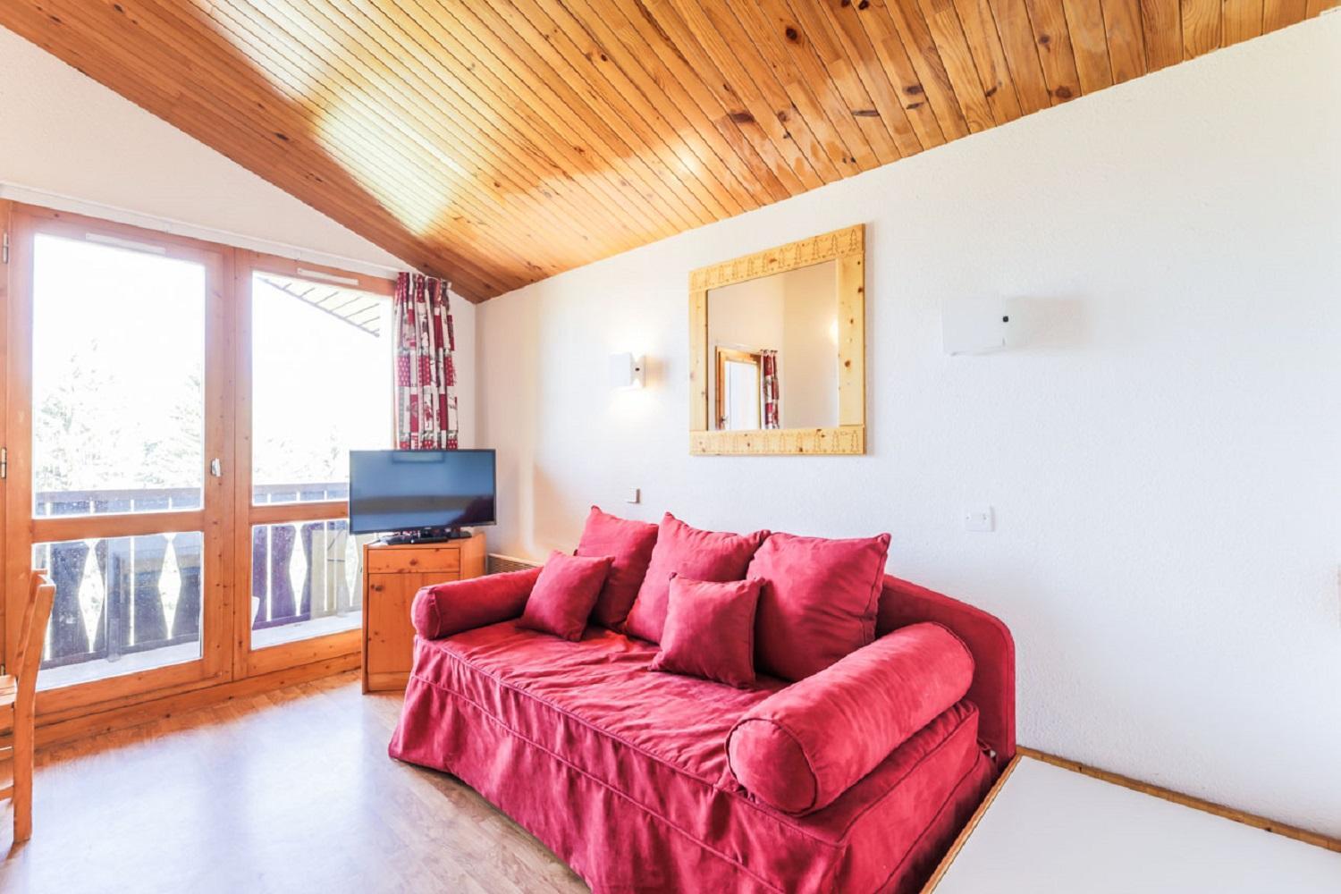 Select One-Bedroom Apartment (6 People) photo 1