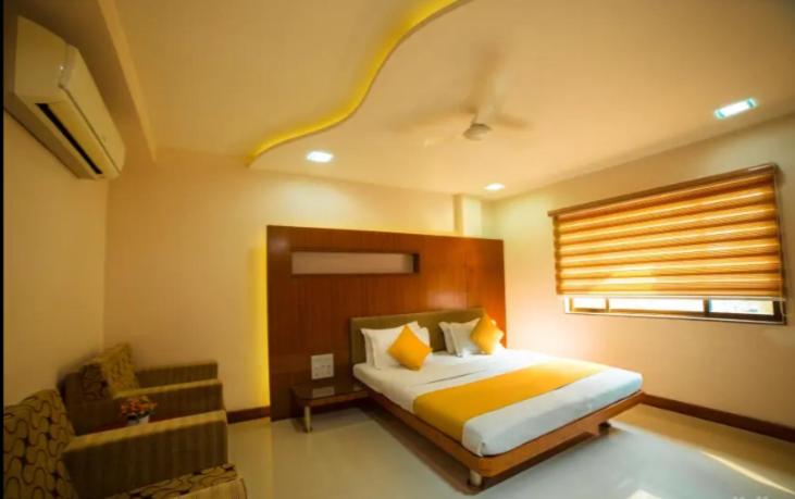 Superior King Room - Photo 8