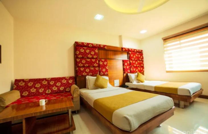 Superior King Room - Photo 1