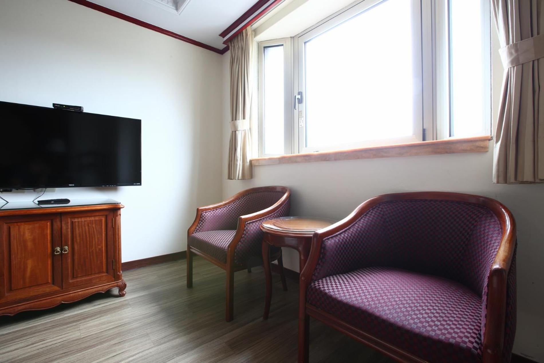Standard Triple Room photo 2