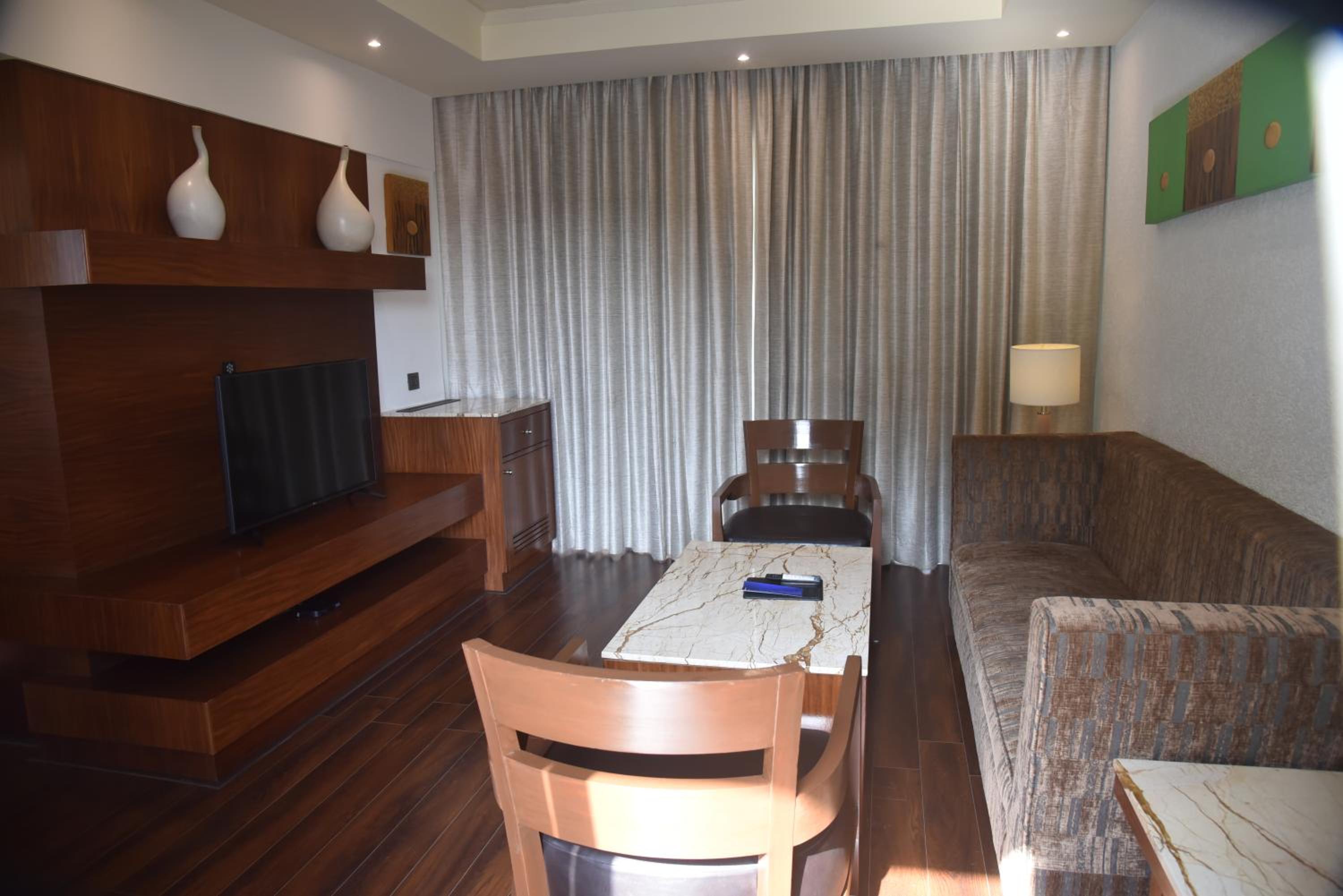 Executive Suite Executive Suite