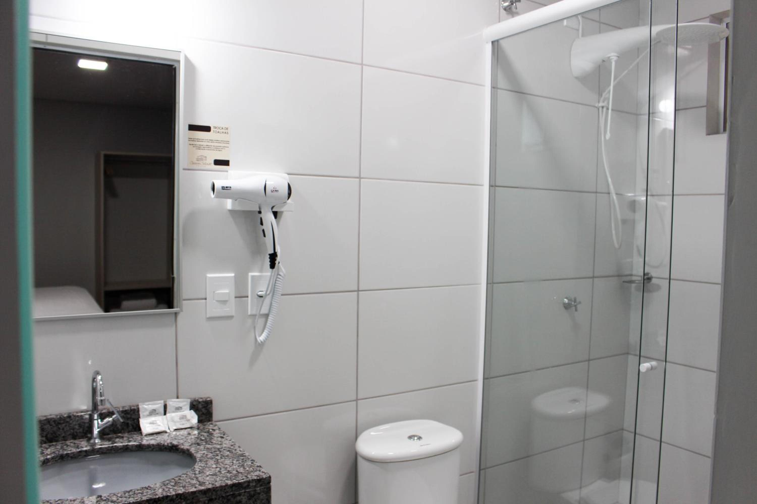 Deluxe Double or Twin Room photo 3