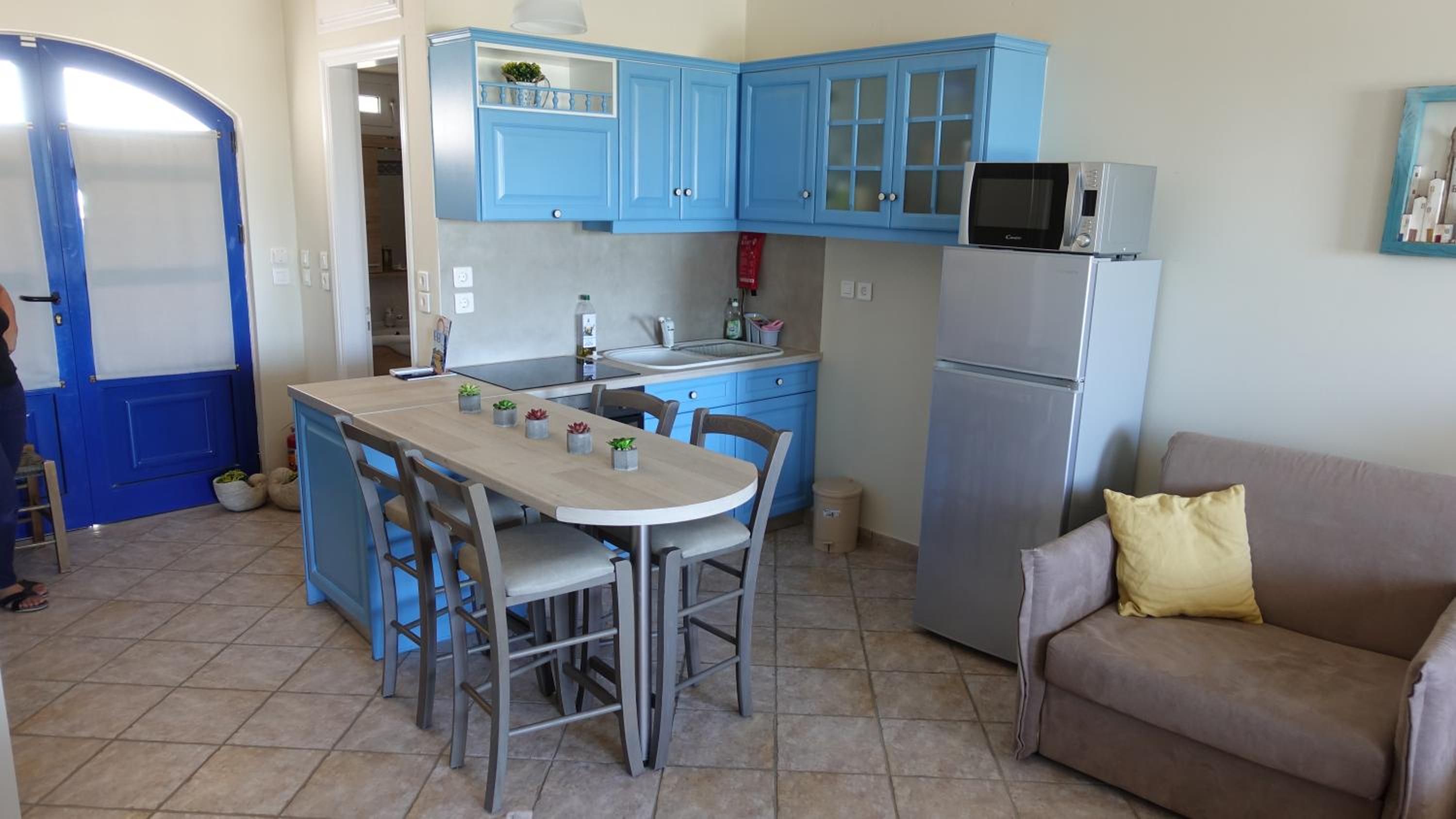 Studio Apartment with Sea View photo 3