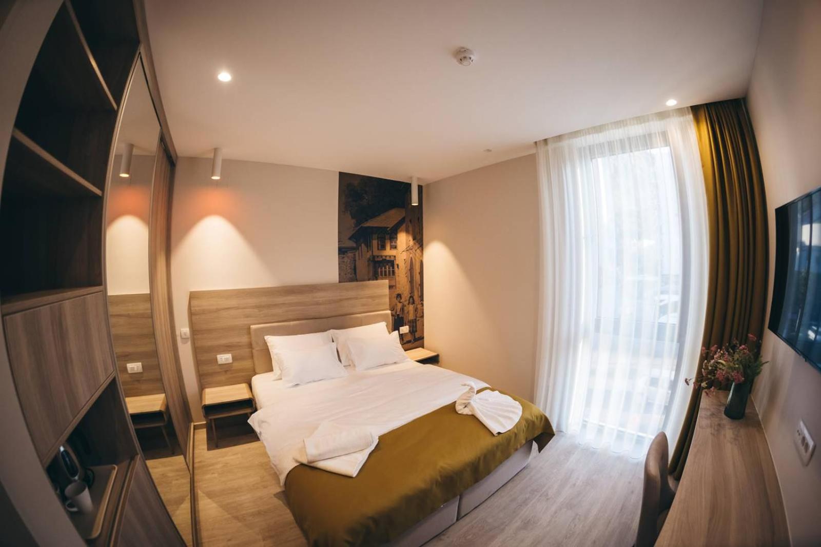 Double Room with Private Bathroom photo 1