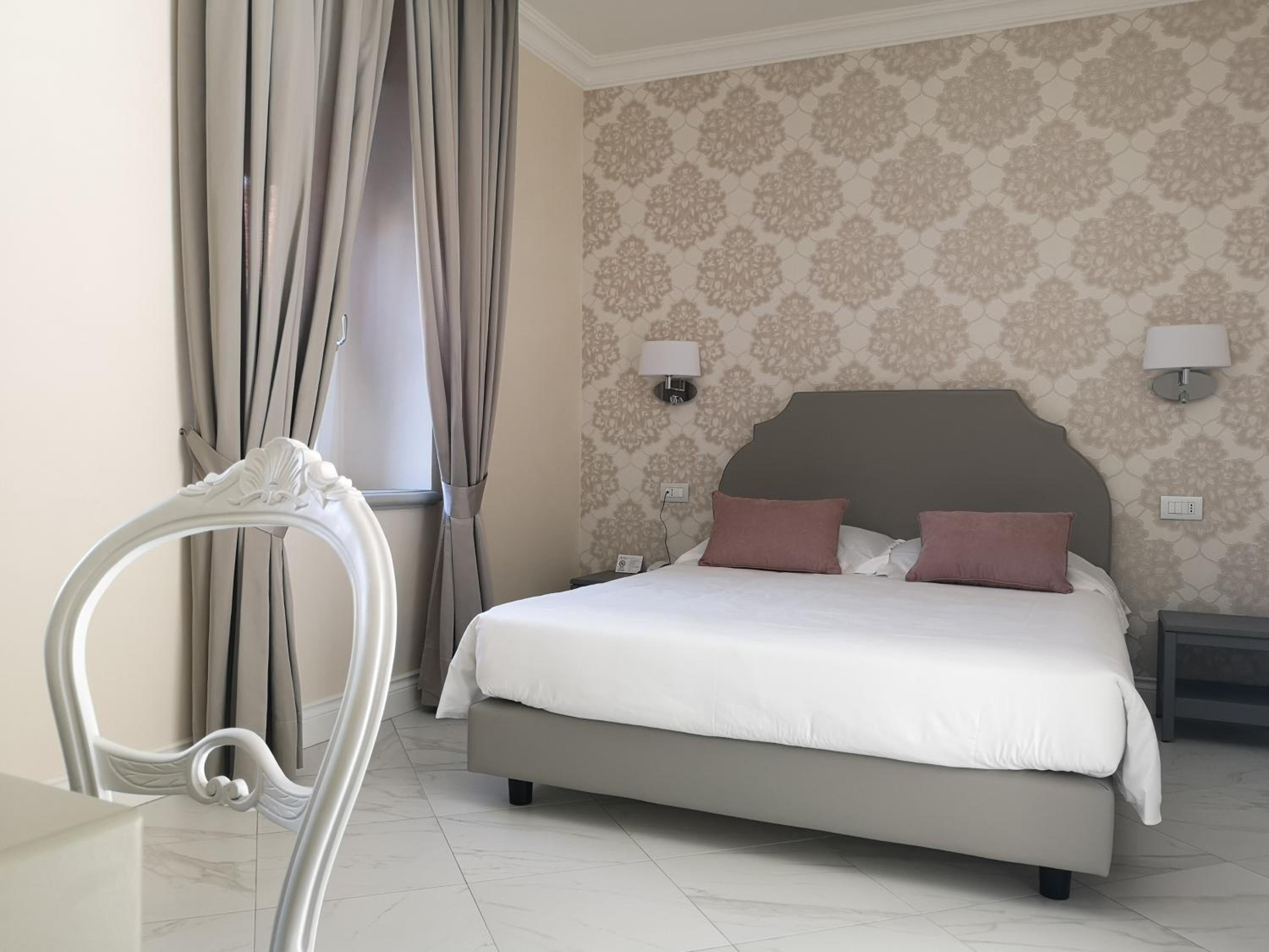 Standard Double Room photo 1