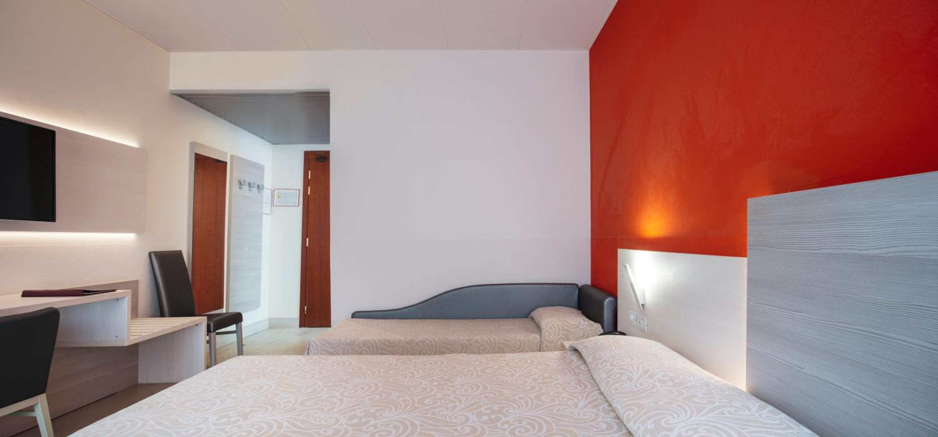 Comfort Triple Room - Photo 11
