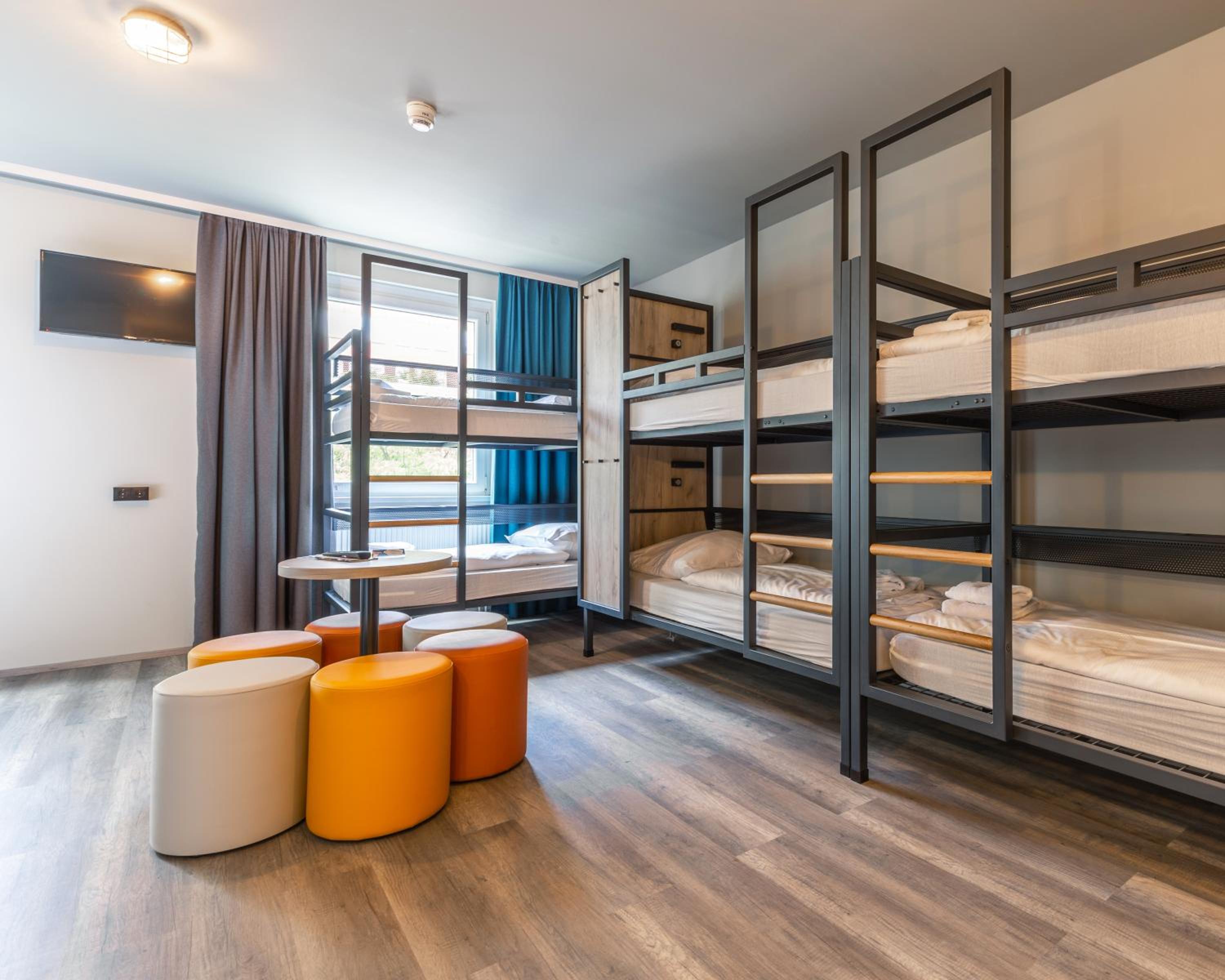 Bed in 8-Bed Dormitory Room photo 1