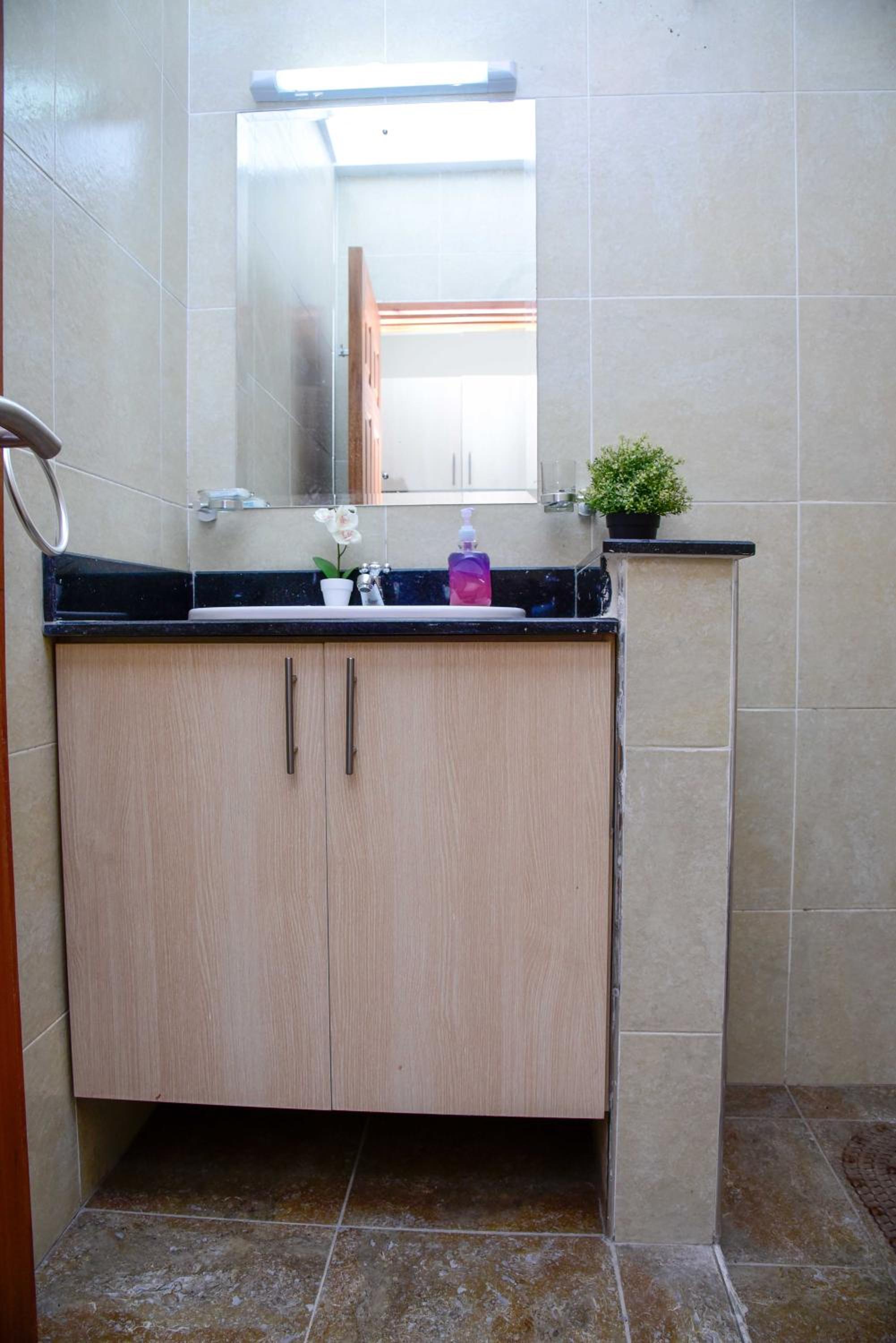Apartment with Balcony - Photo 4