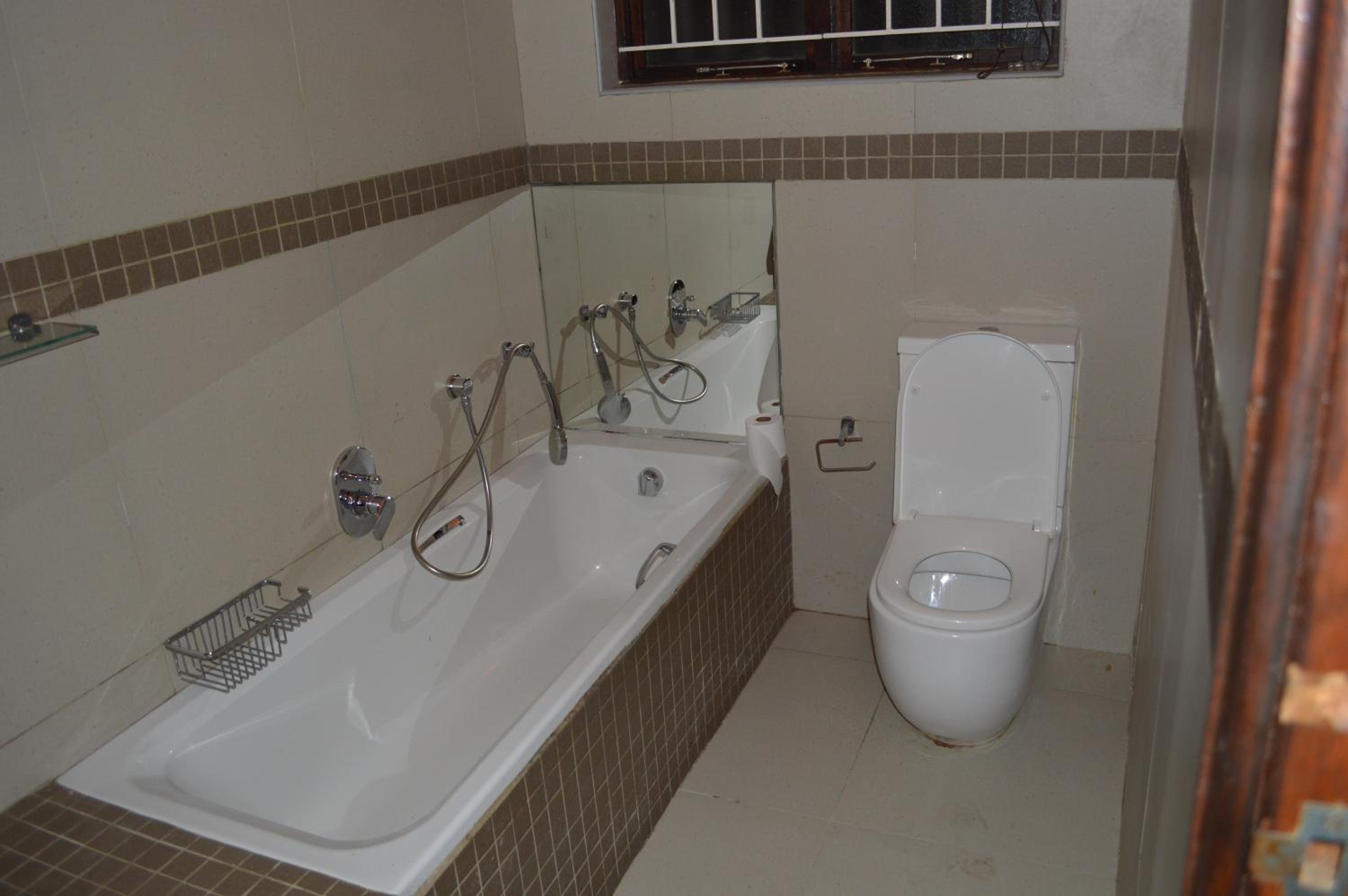 Three-Bedroom House - Photo 11