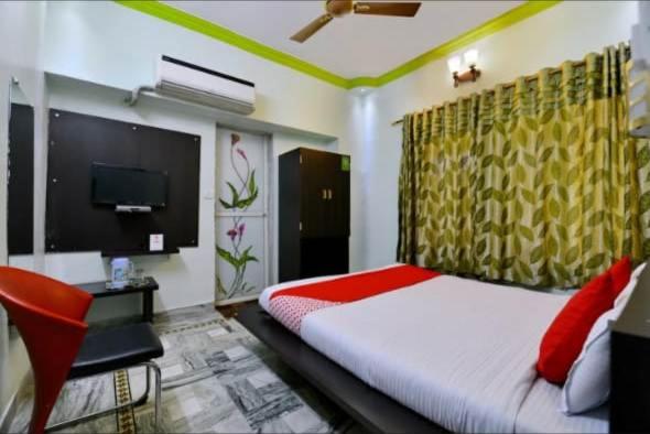Deluxe Double Room - Photo 12