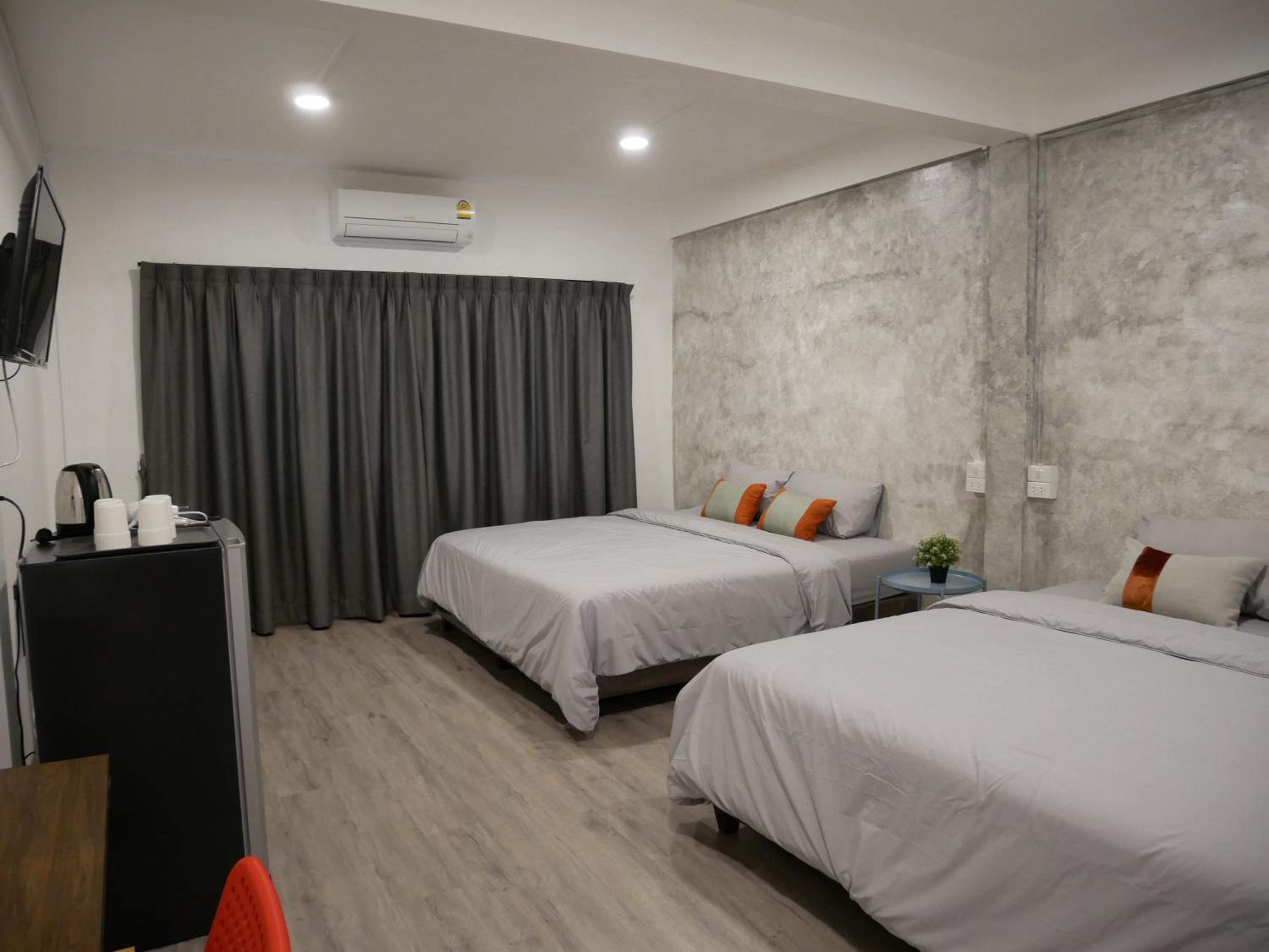 King Room With Two King Beds photo 1