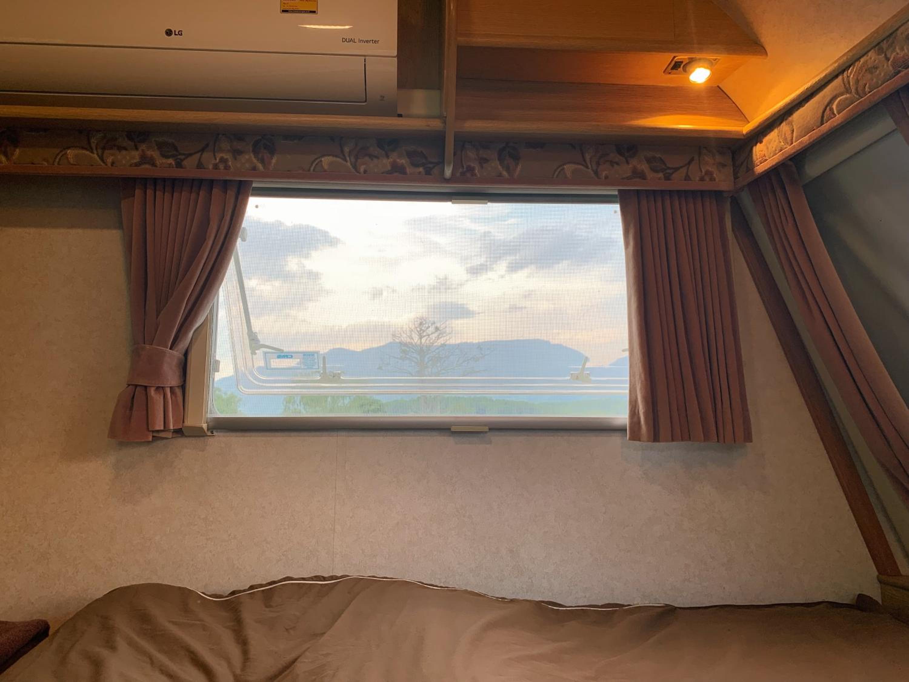 Caravan - Photo 2