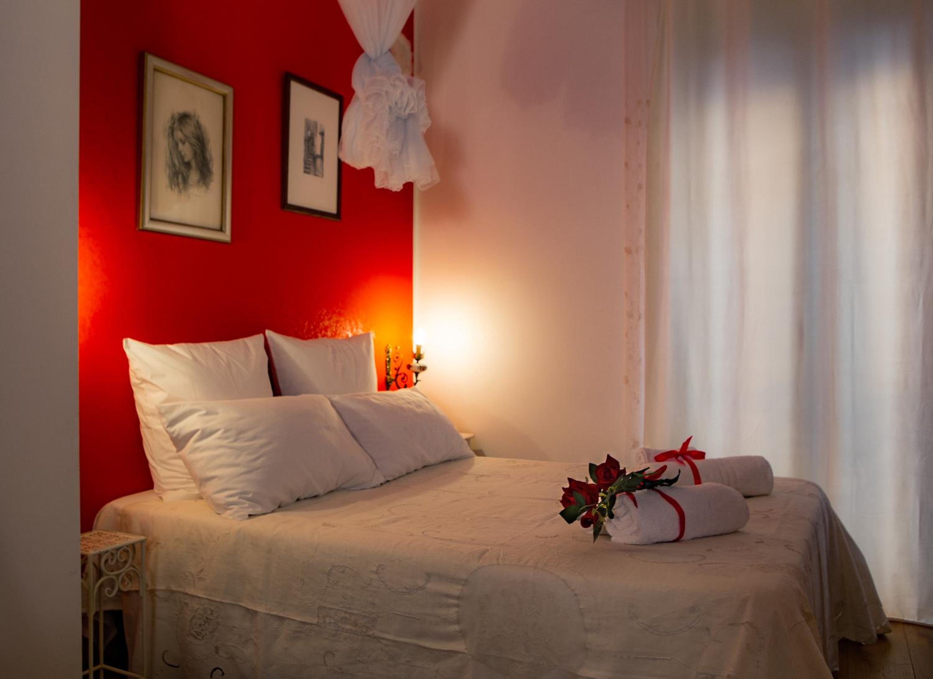 Double Room with Private Internal Bathroom photo 2