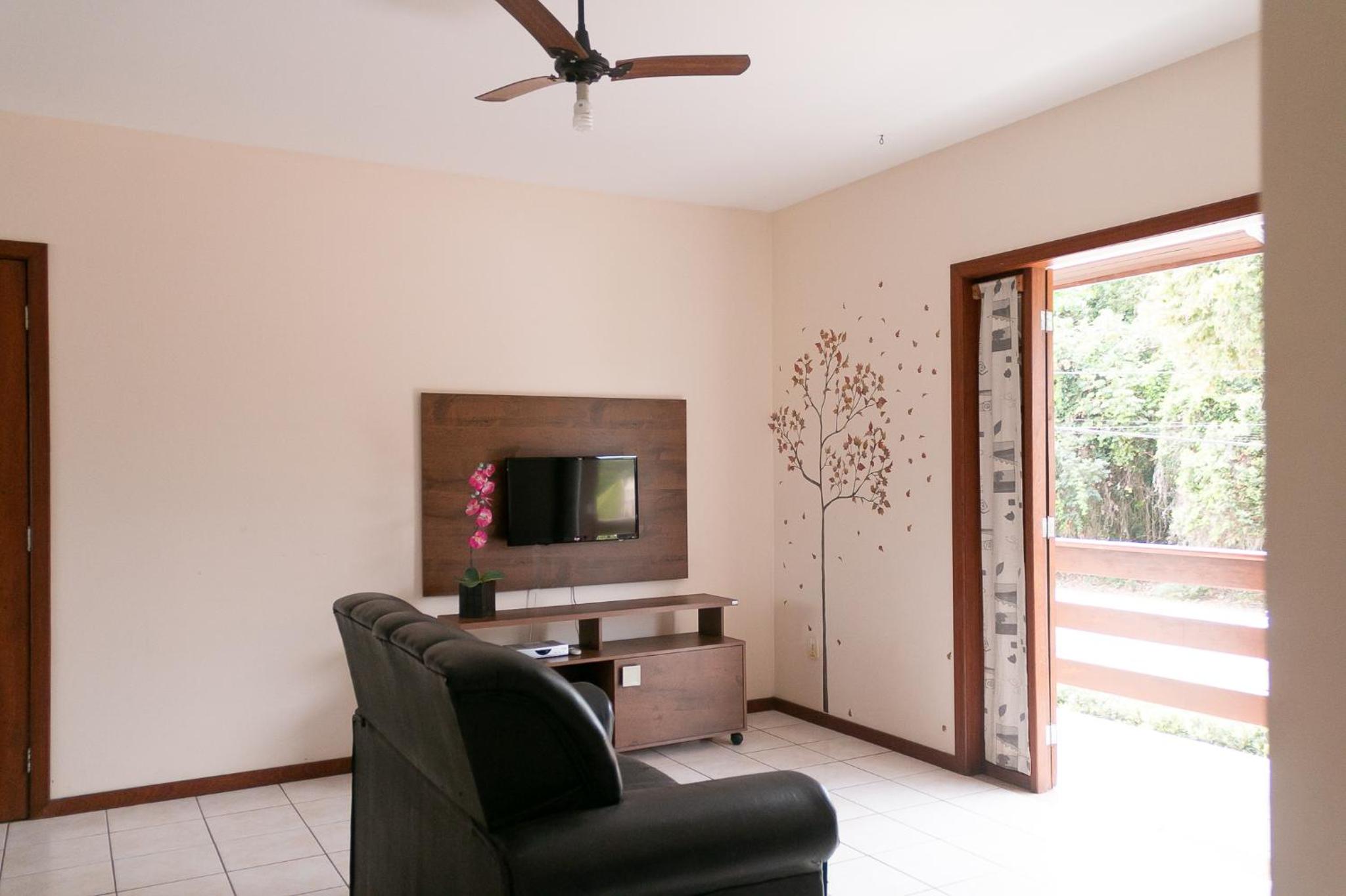 Two-Bedroom Apartment with Balcony photo 3