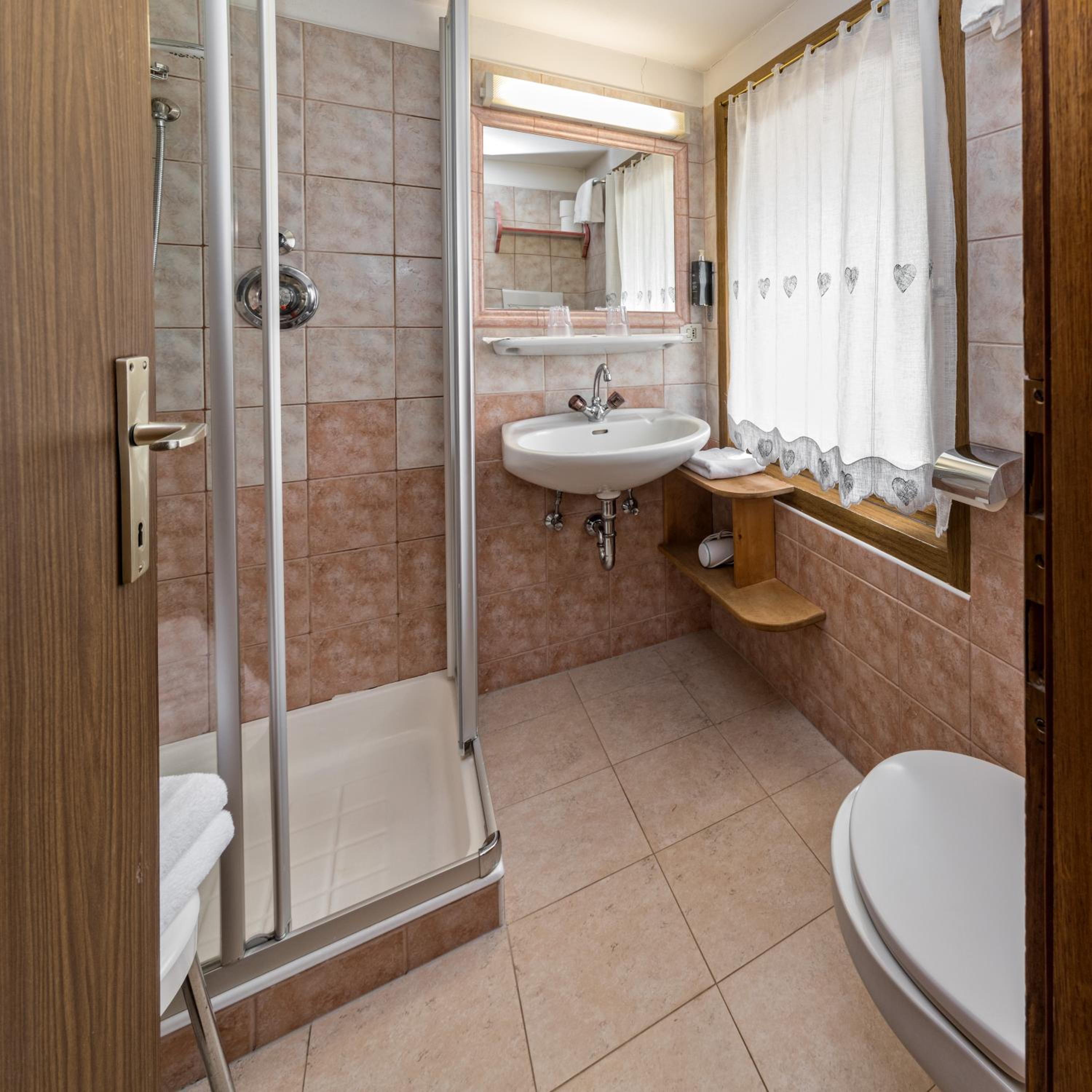 Basic Triple Room - Photo 2