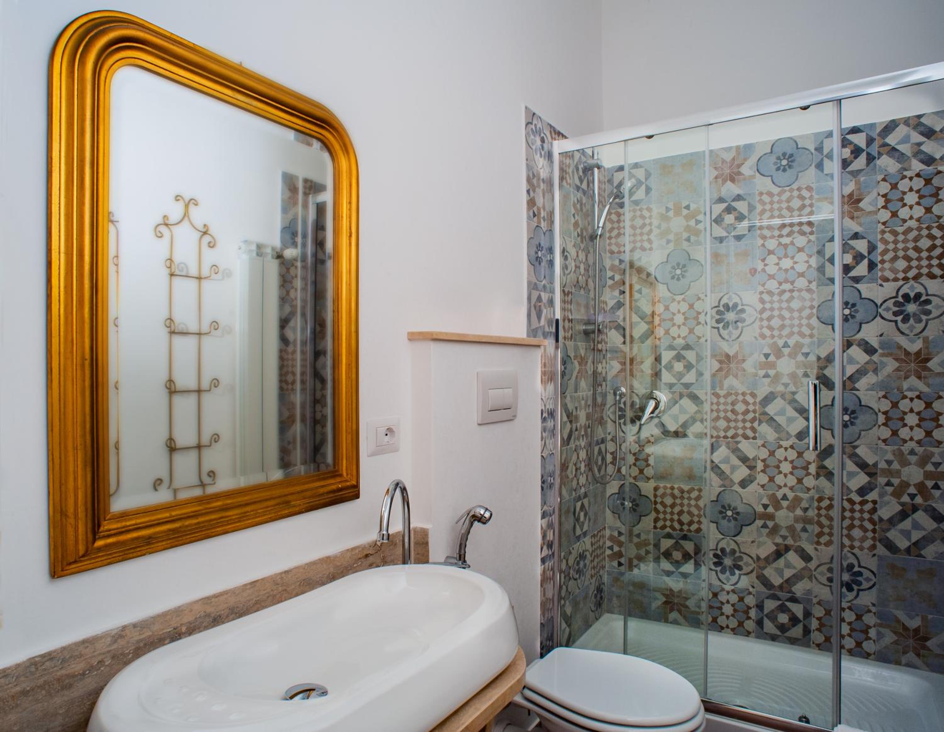 Double Room with Private Internal Bathroom photo 3