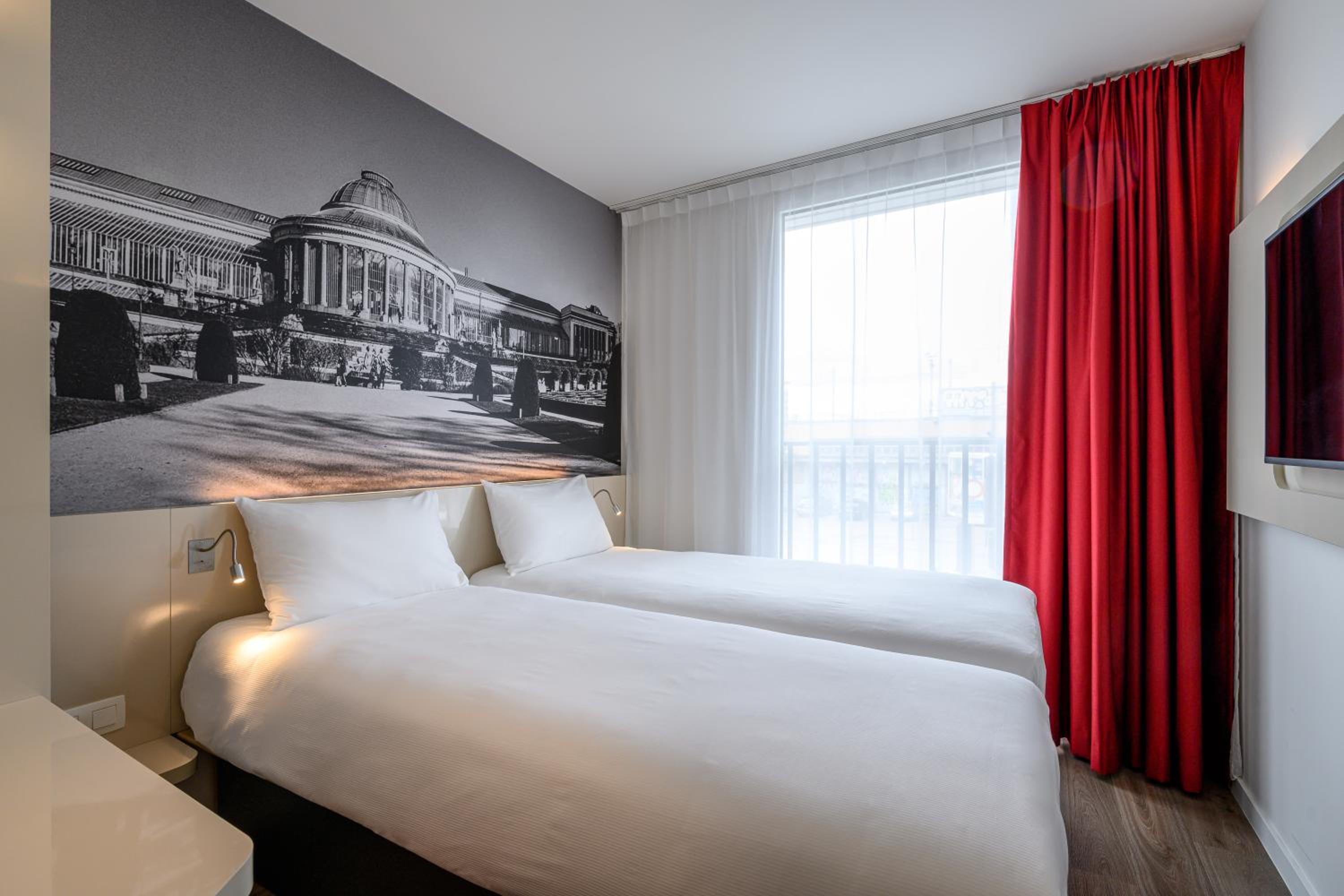 Twin Room - Photo 4