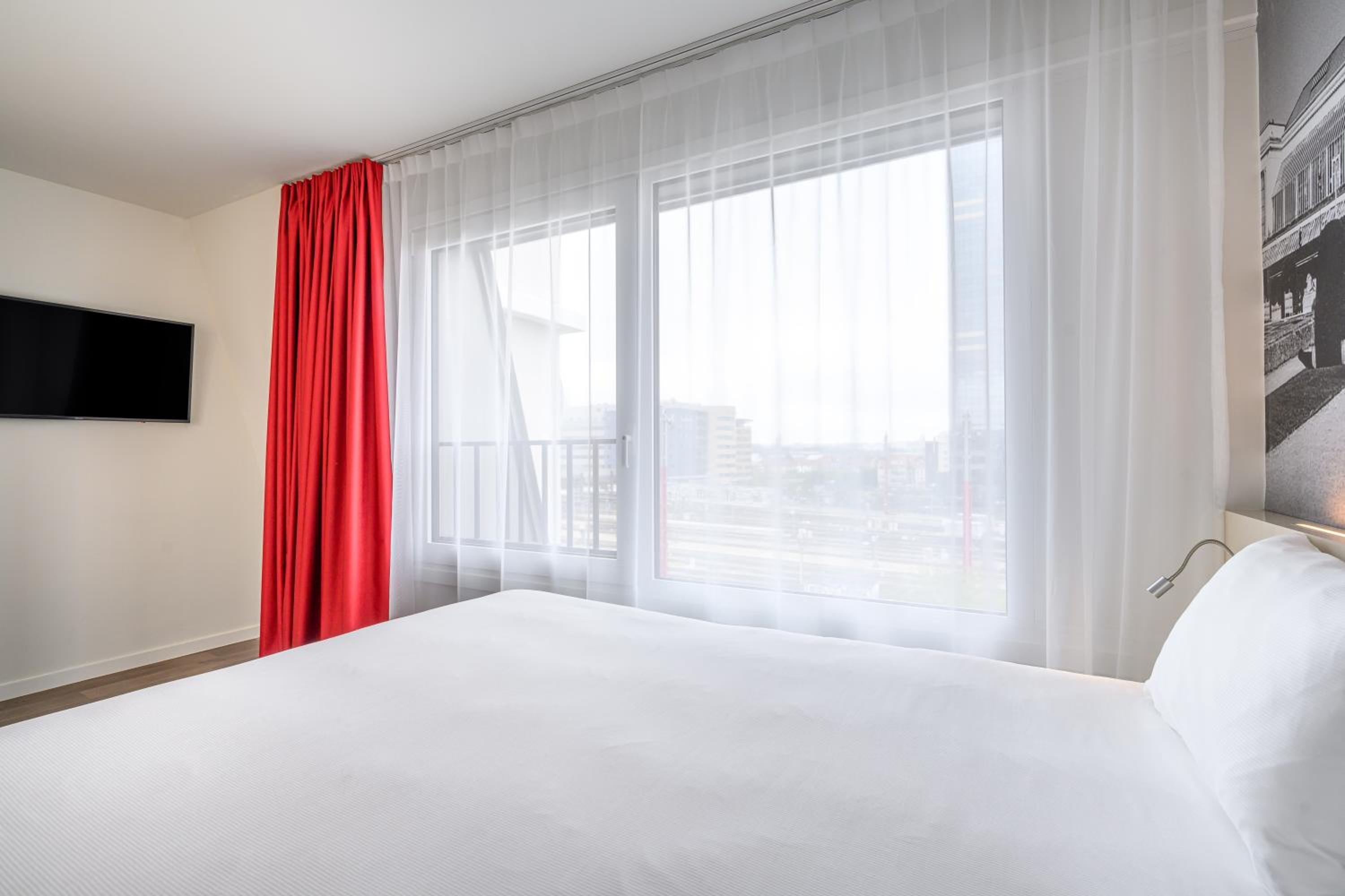 Double Room - Disability Access - Photo 6