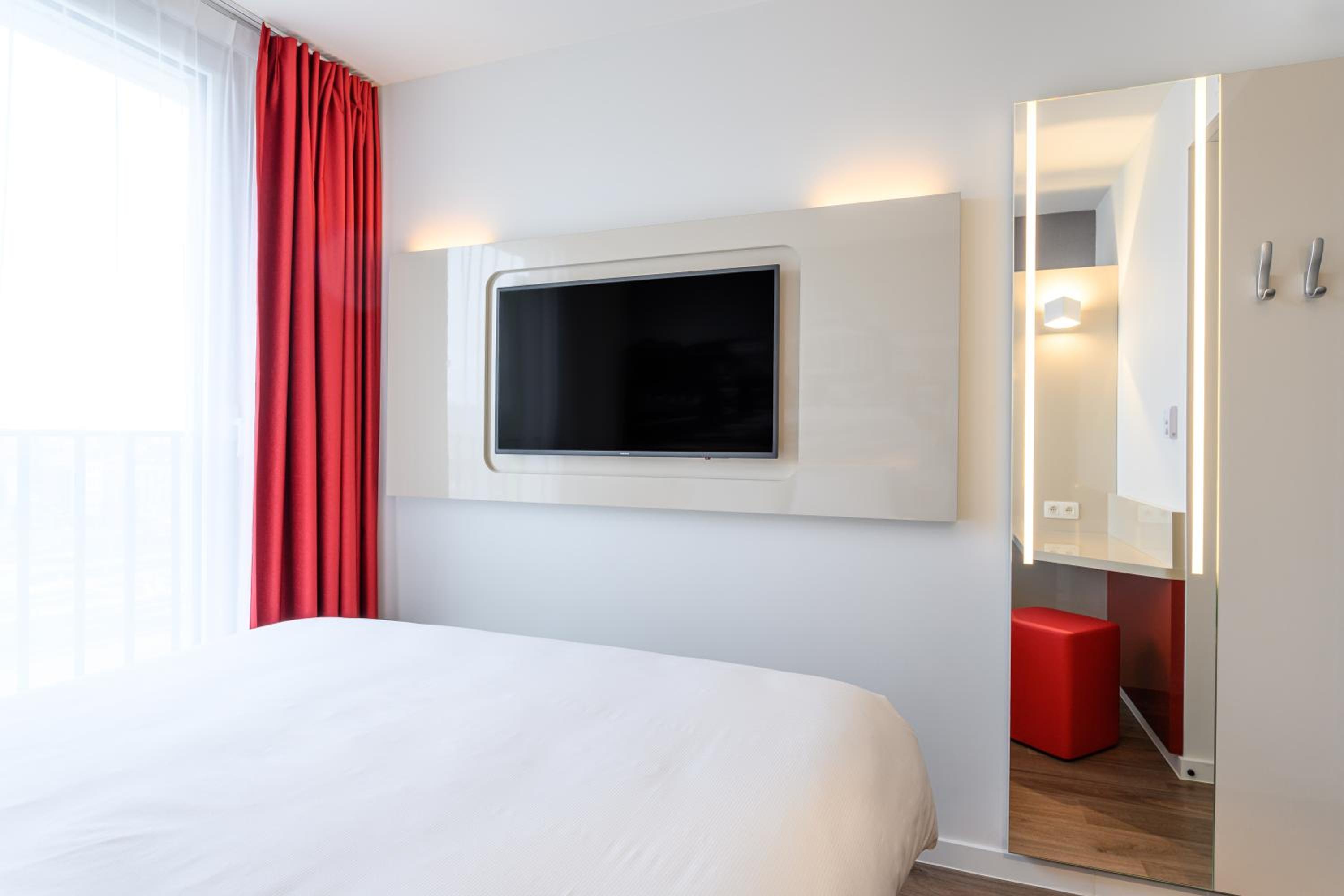 Double Room - Photo 6
