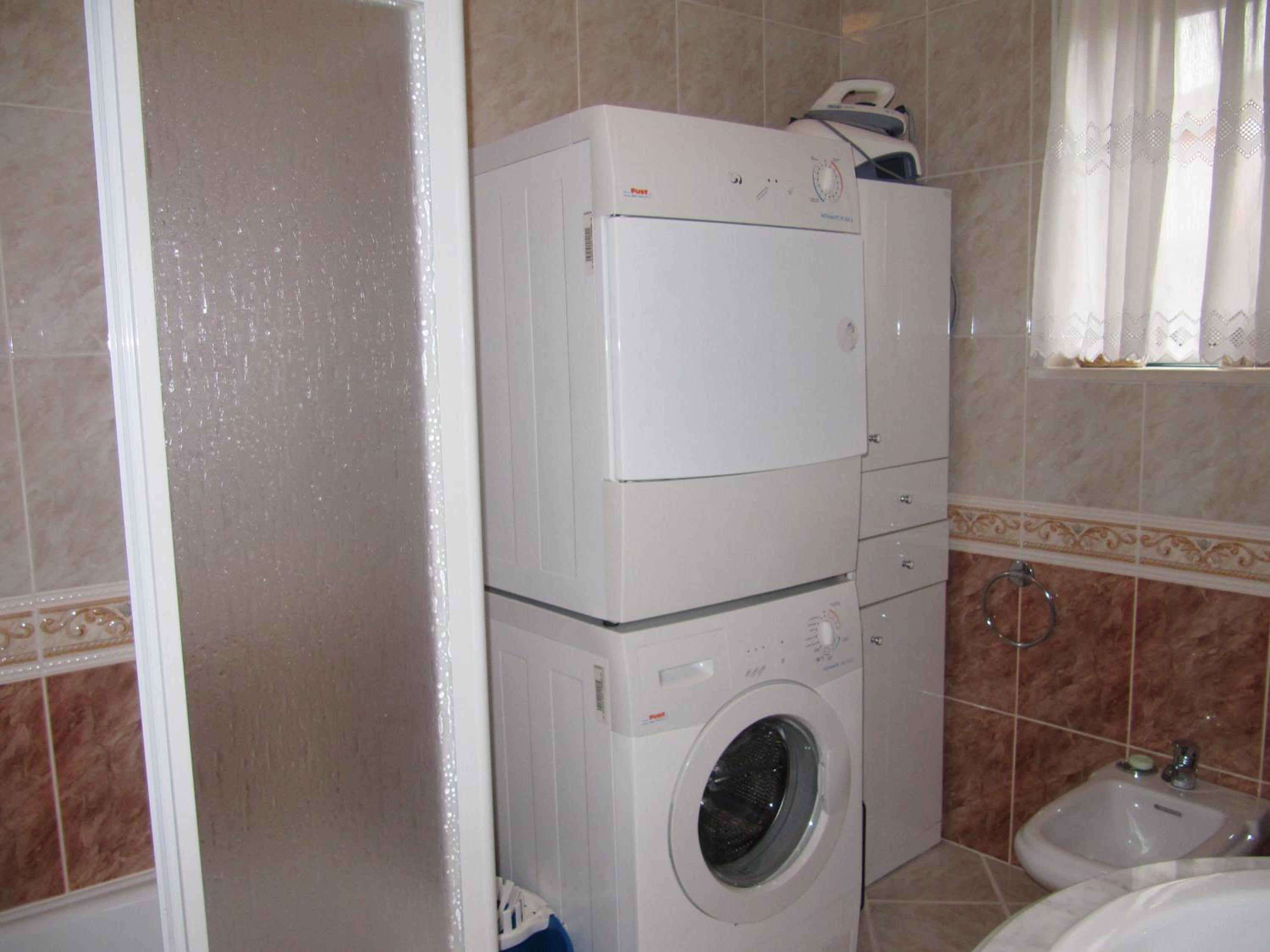 Double Room With Shared Bathroom photo 2
