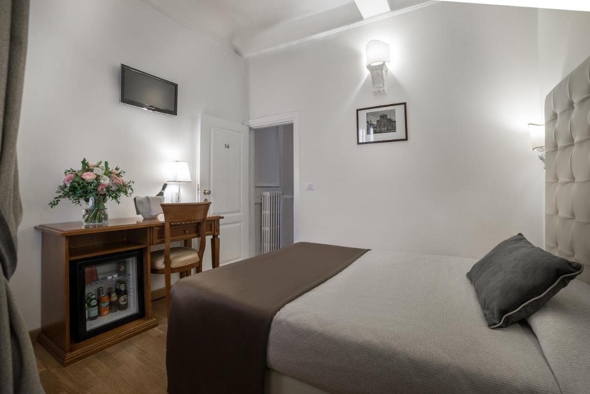 Single Room photo 3